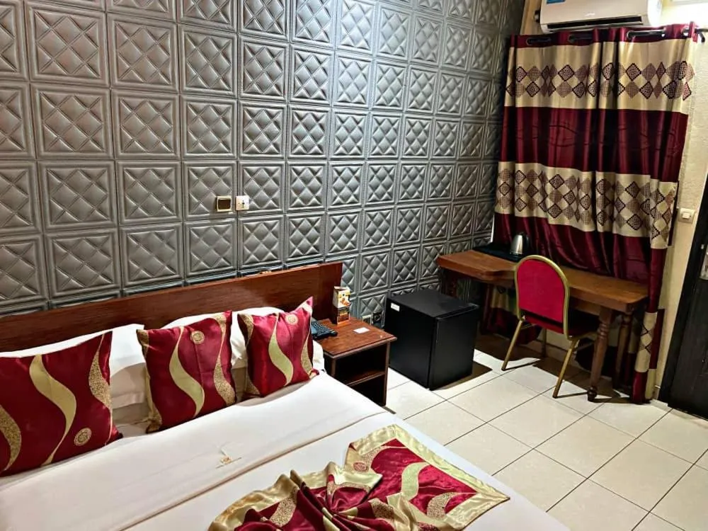 Bed in Hôtel Excelle Xior