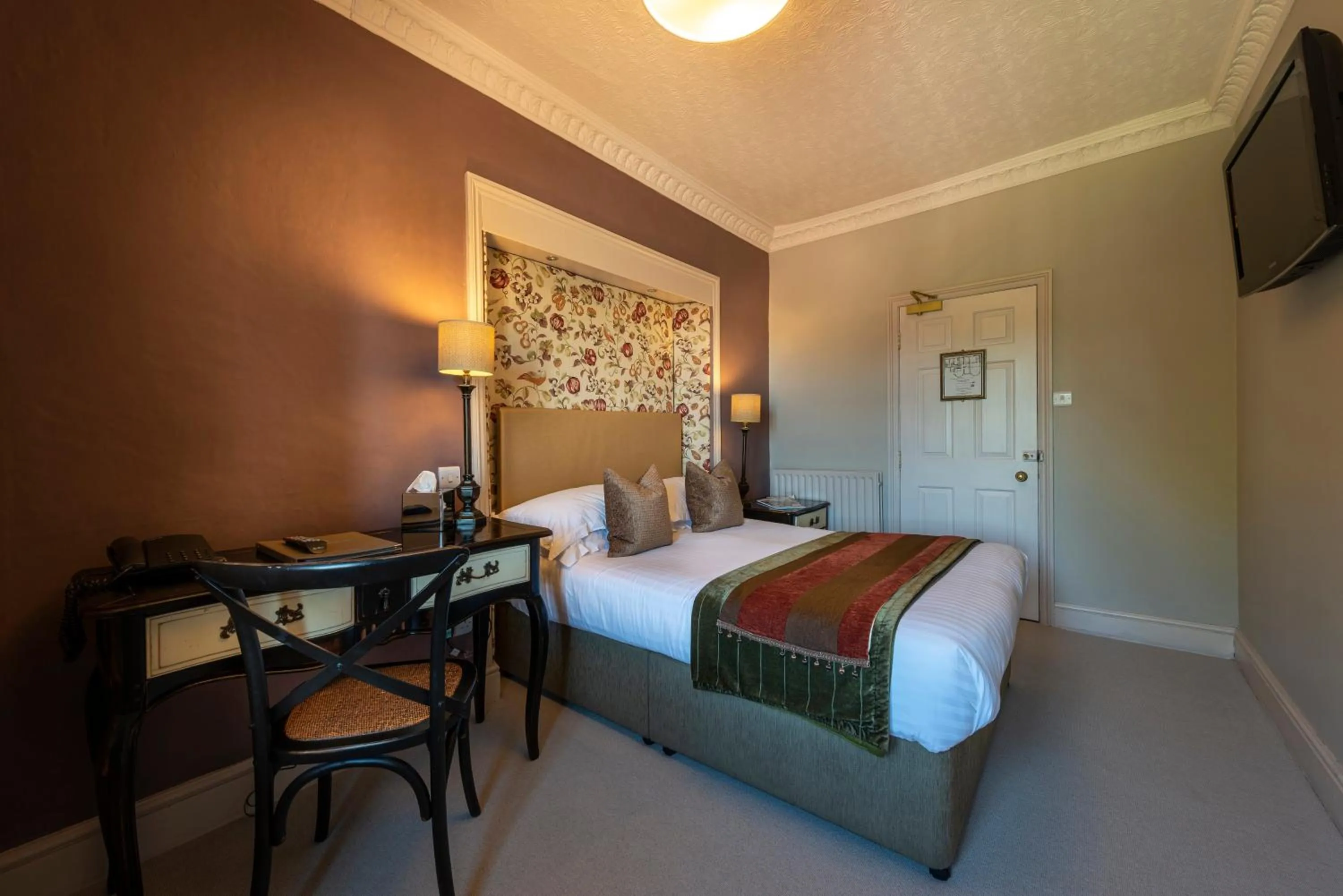 Bedroom, Bed in Washingborough Hall Hotel