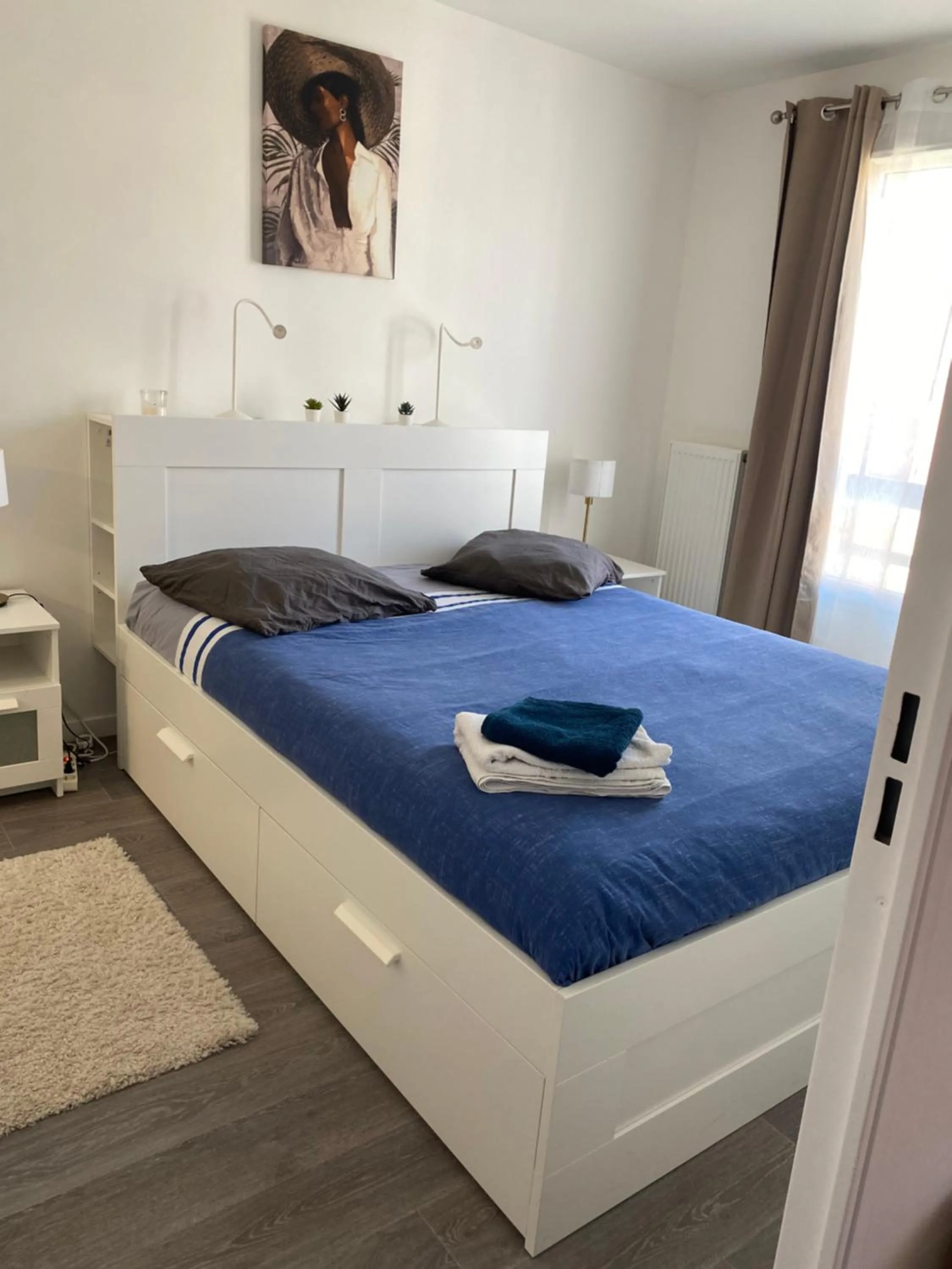 Bed in Appartement Cozy - Quartier résidentiel