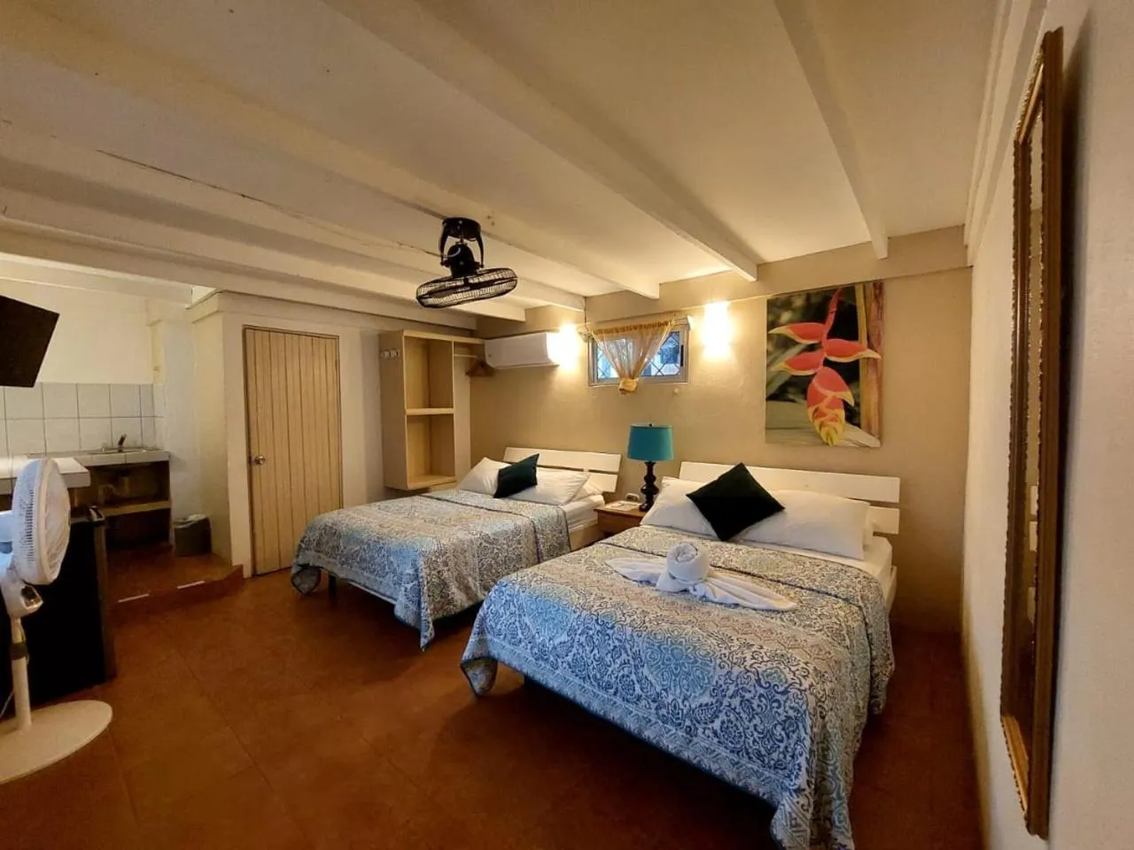 Comfort Quadruple Room in Hotel M&M Beach House