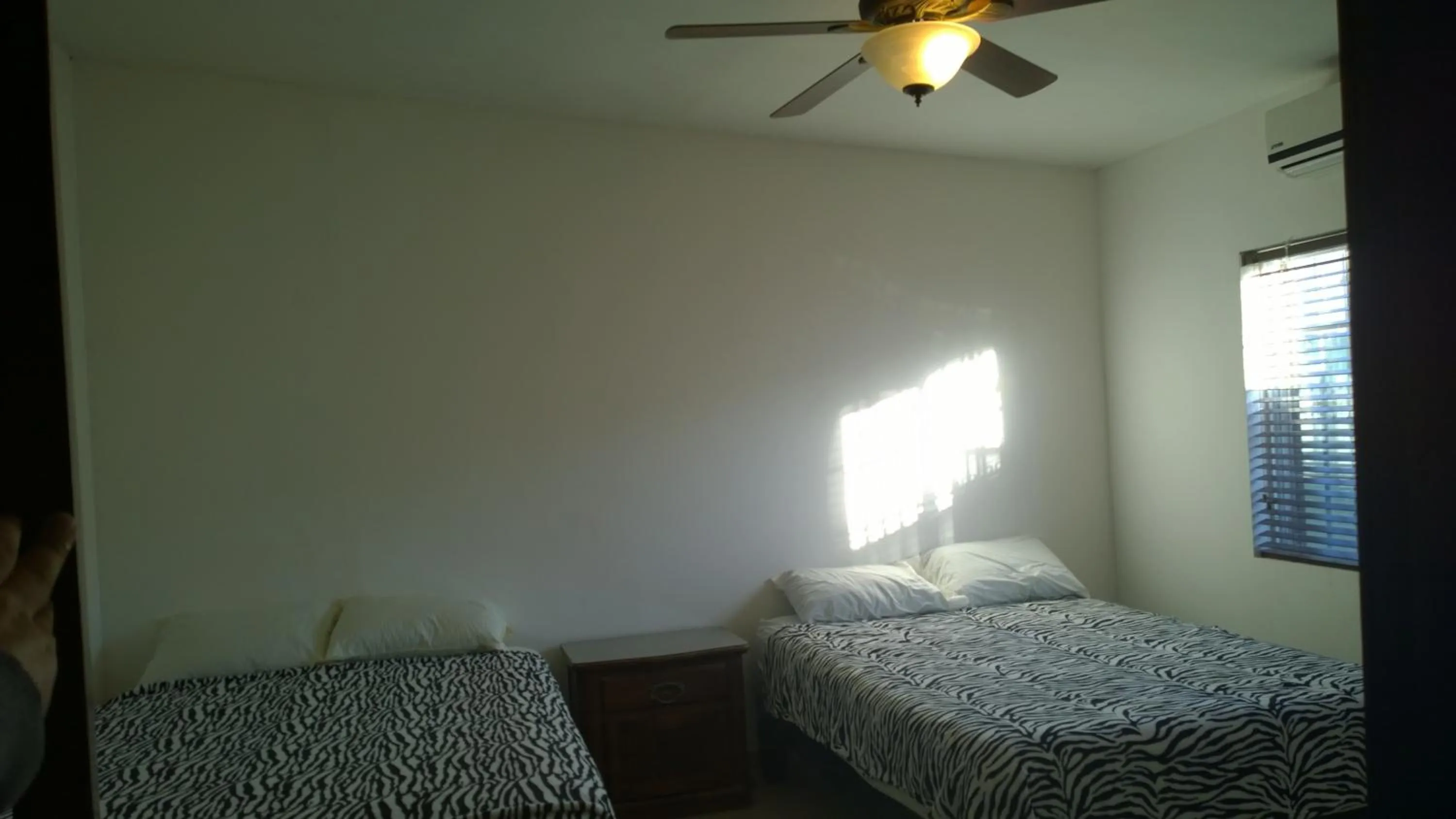 Bed in Hotel Bugambilias