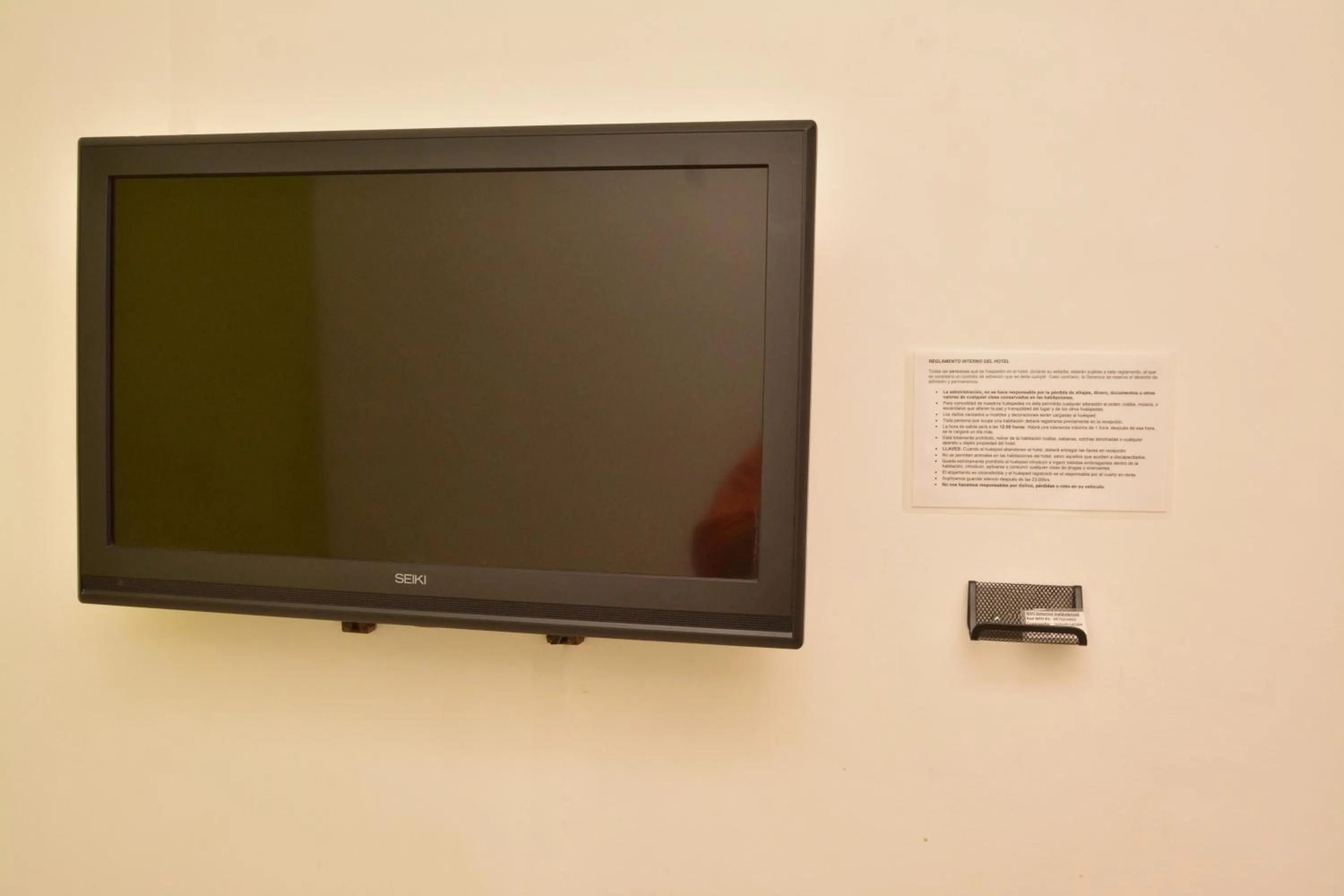 TV and multimedia in Hotel Bugambilias