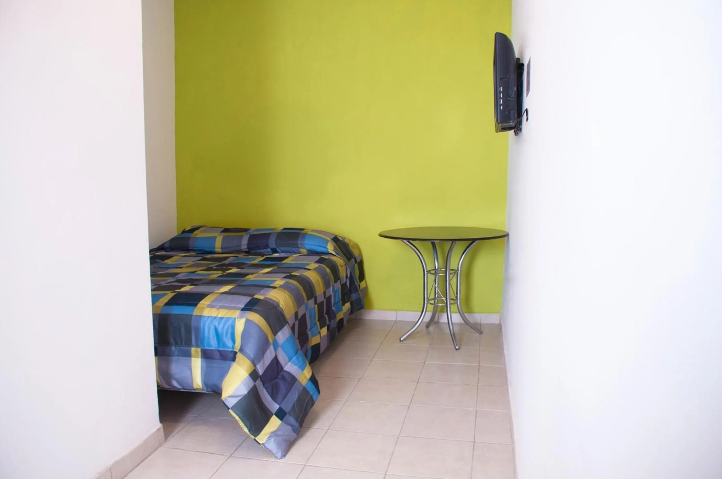 Bedroom, Bed in Hotel Bugambilias