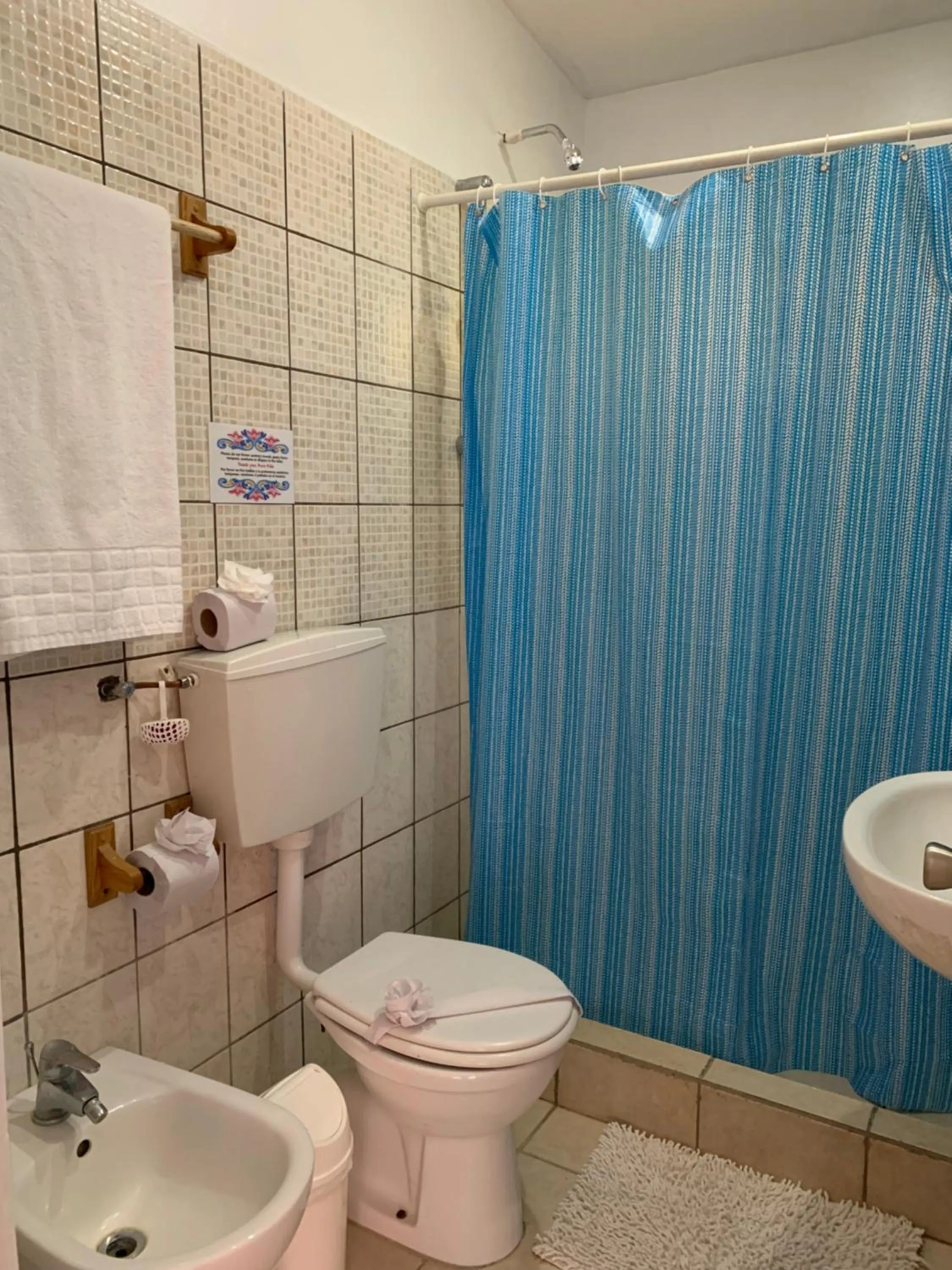 Shower in Toro Blanco