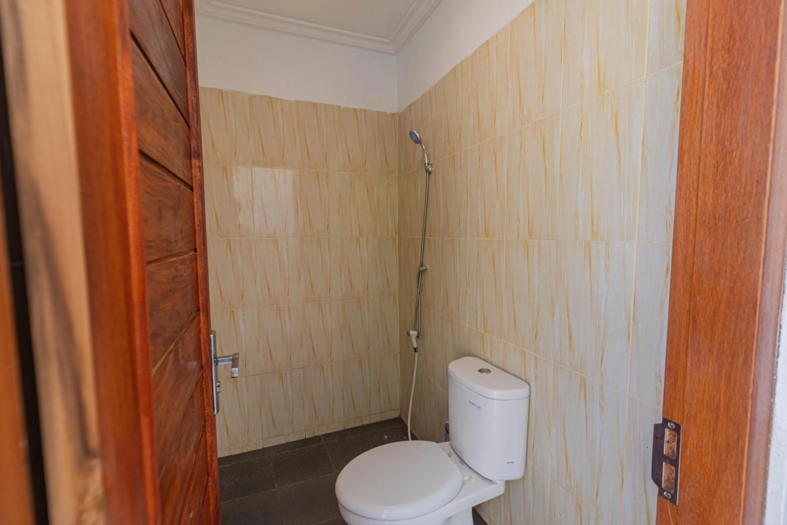 Shower in Seven Angels Villa and Hostel