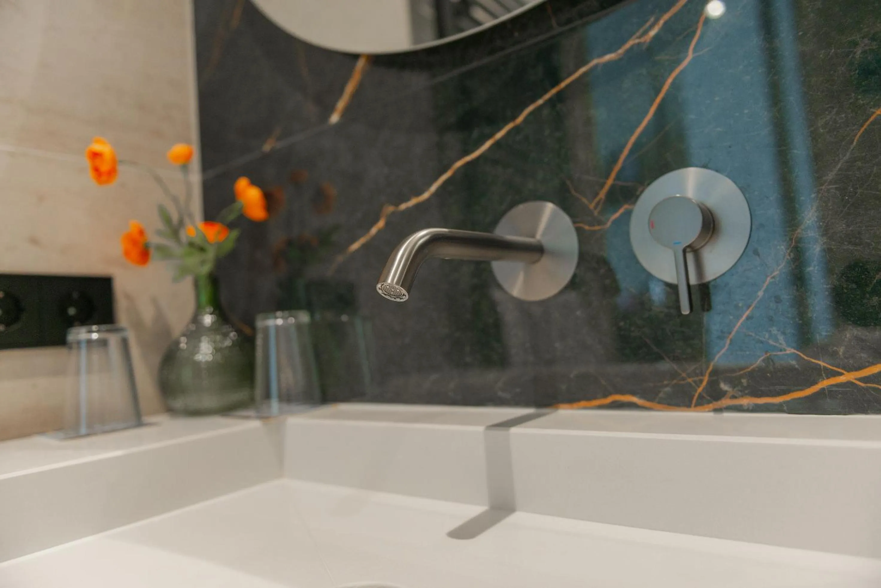 Bathroom in Boutique Hotel Herbergh Amsterdam Airport FREE PARKING