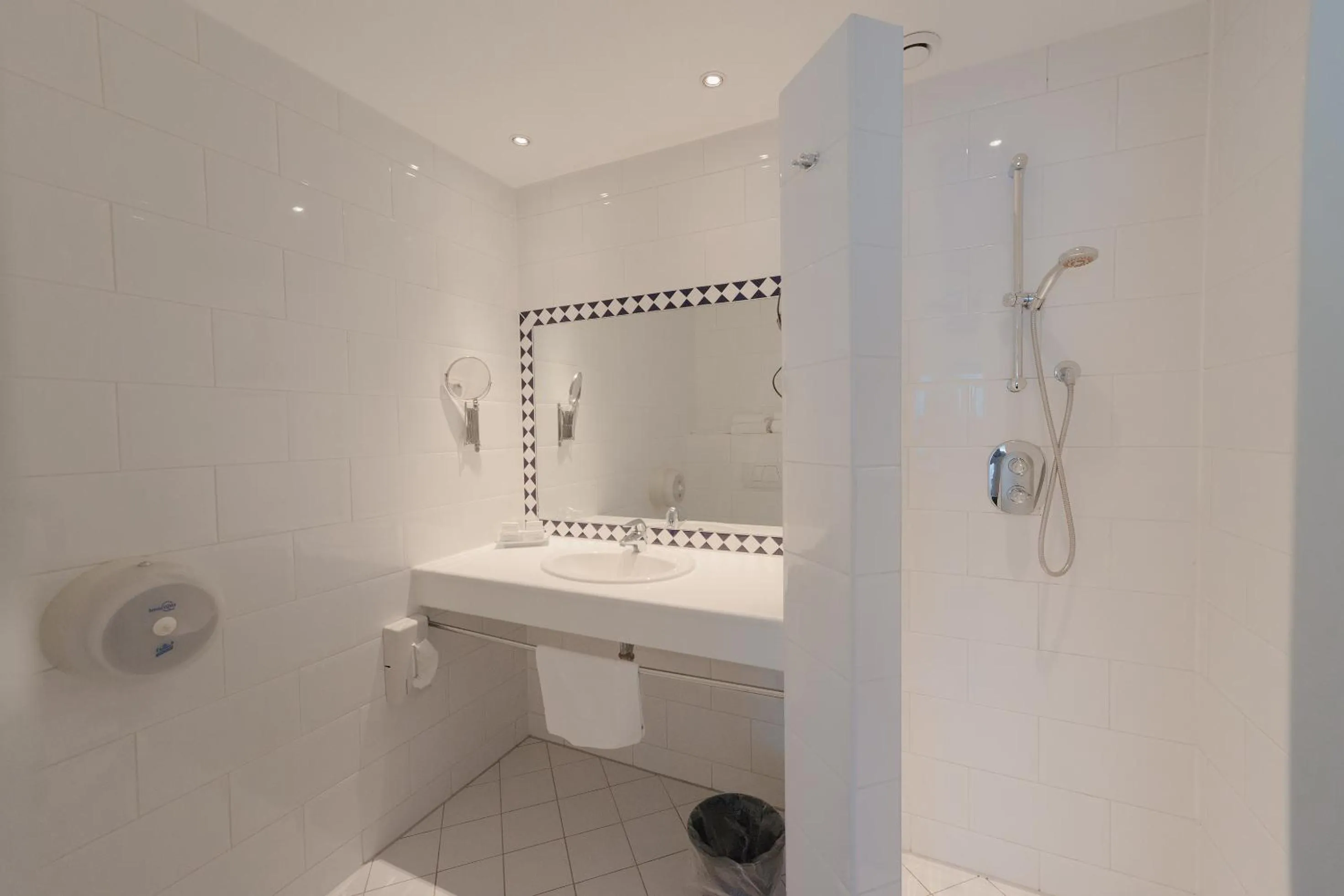 Bathroom in Boutique Hotel Herbergh Amsterdam Airport FREE PARKING