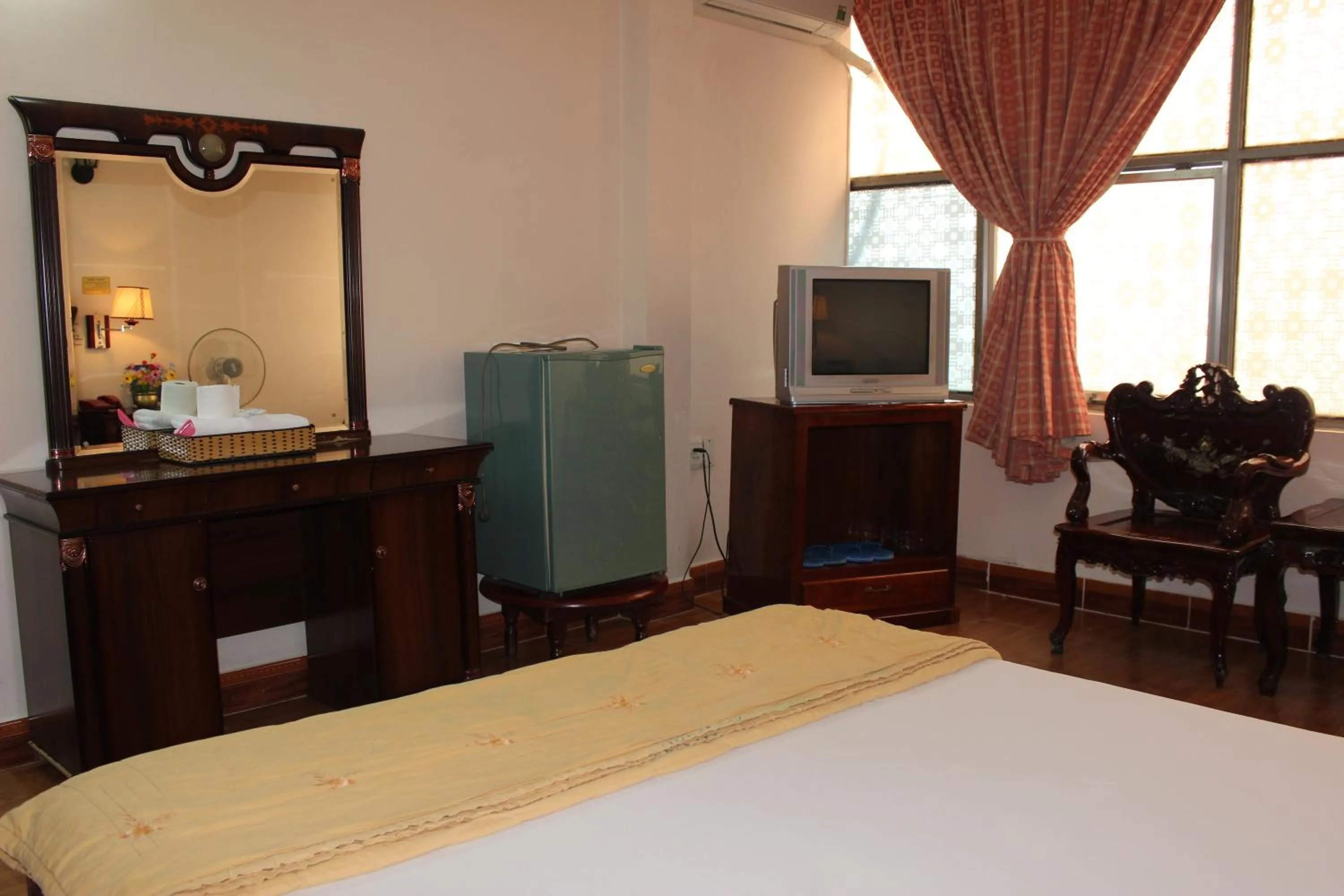 Bedroom, Bed in Nhat Binh Hotel