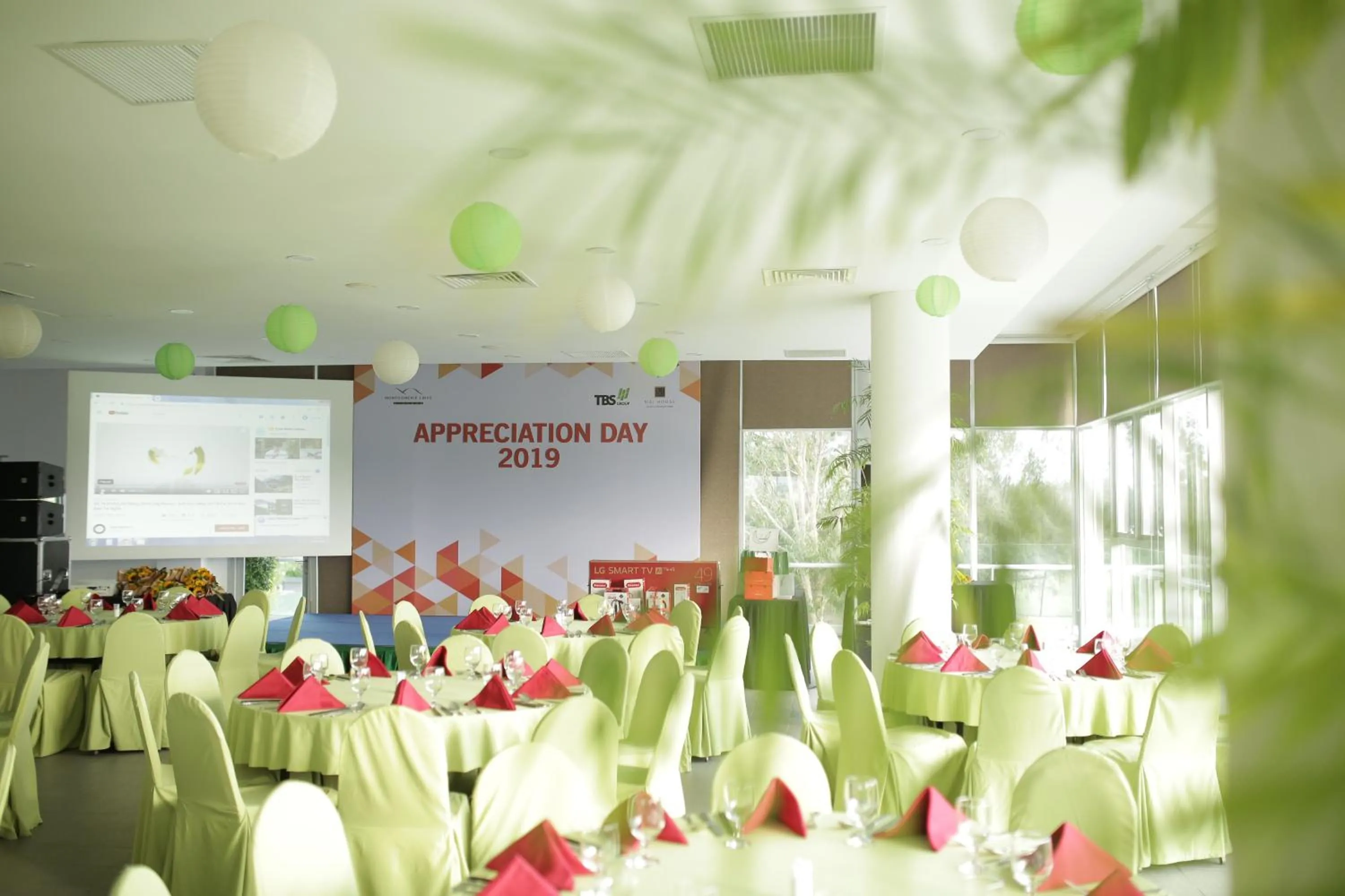 Restaurant/places to eat in Montgomerie Links Hotel & Villas