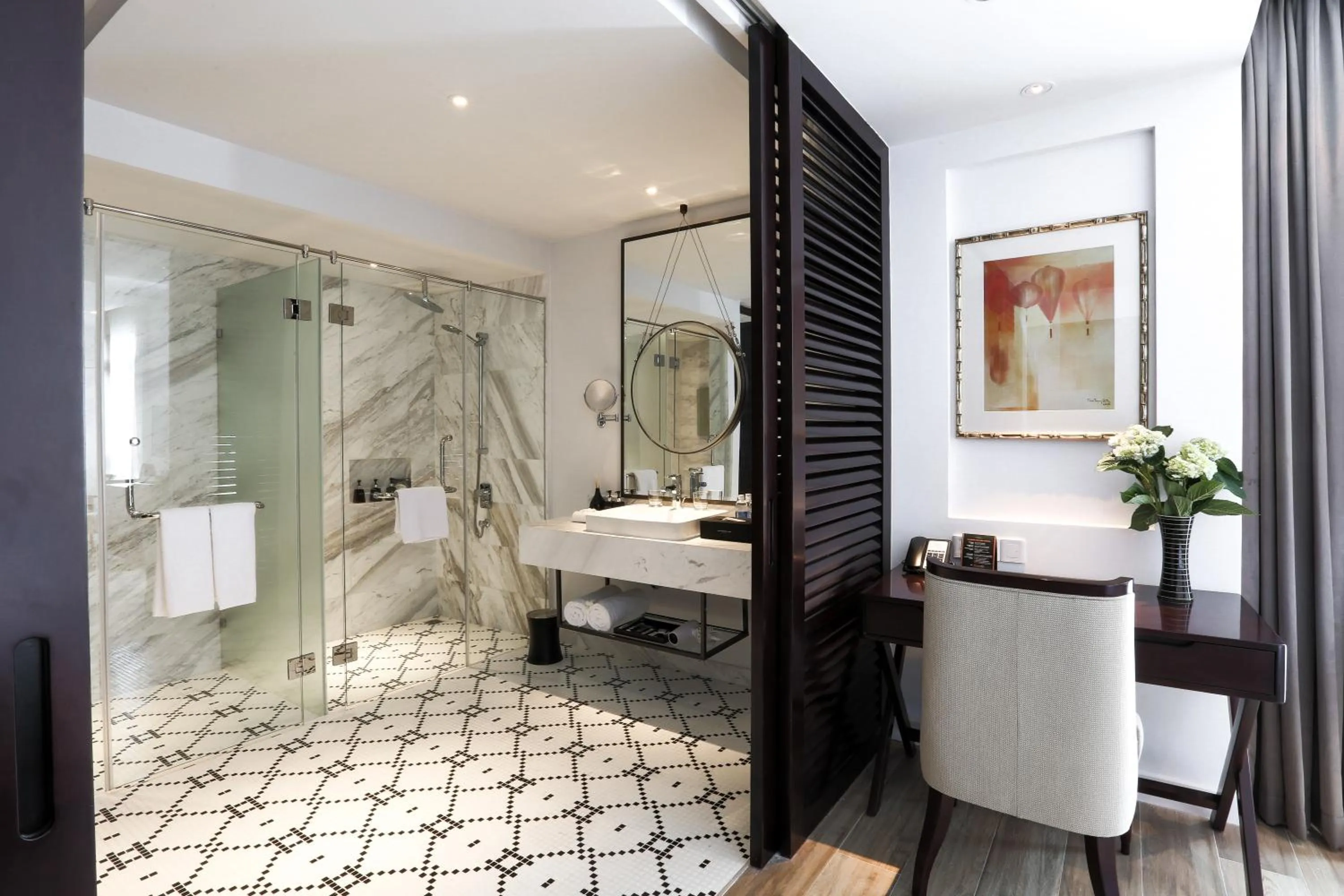 Shower in Montgomerie Links Hotel & Villas