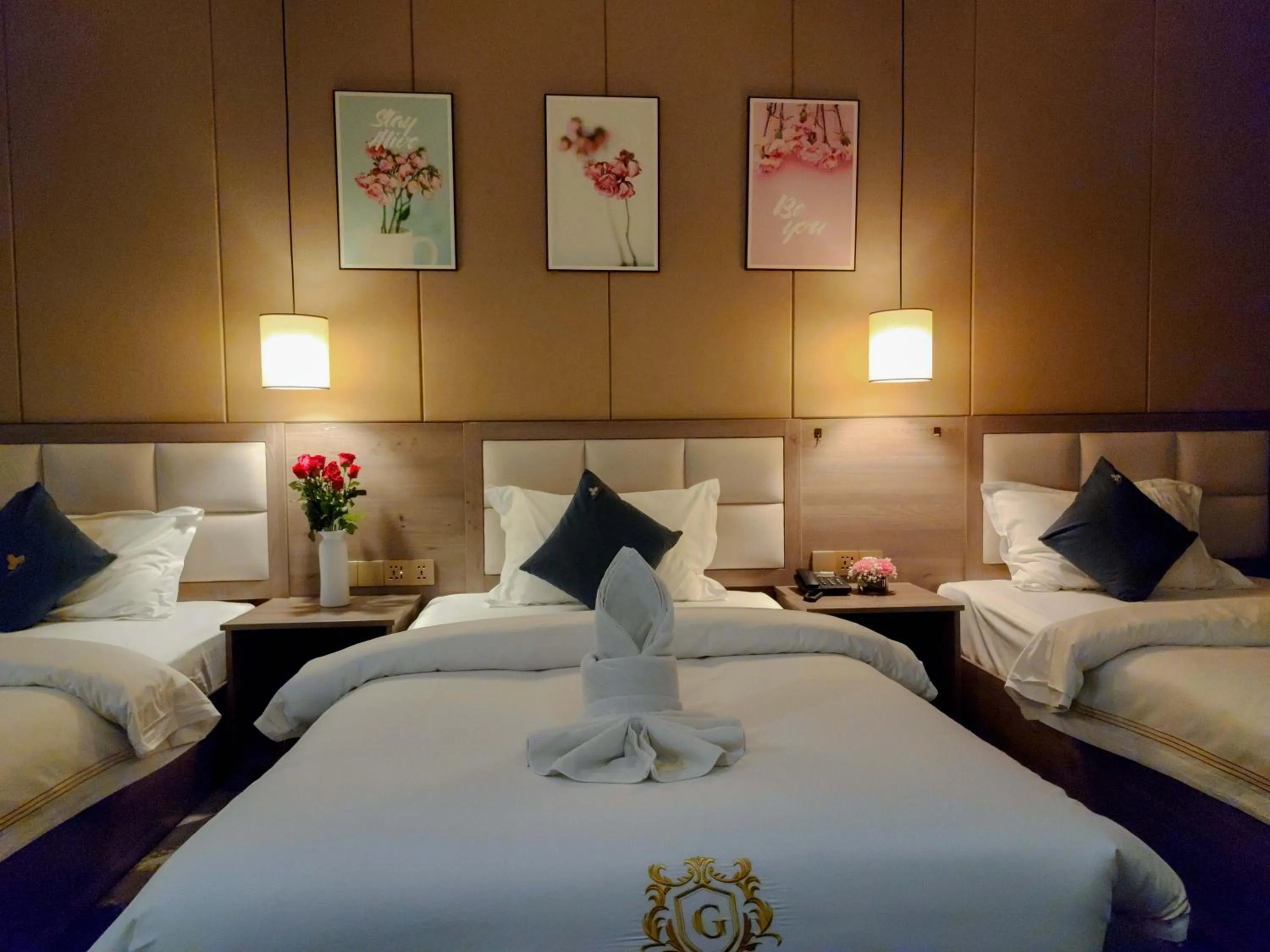 Bedroom in Sunshine Hotel