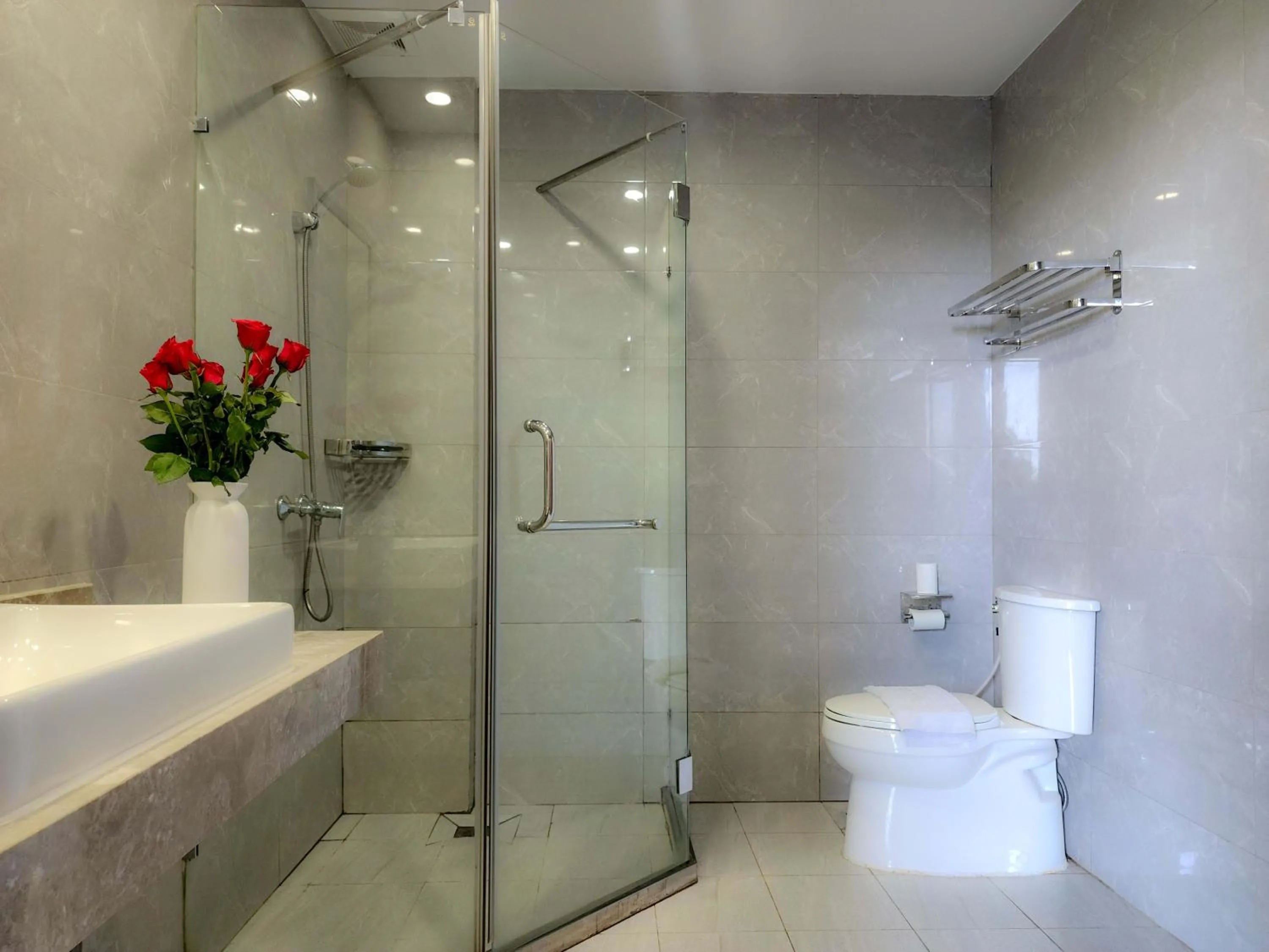 Bedroom in Sunshine Hotel