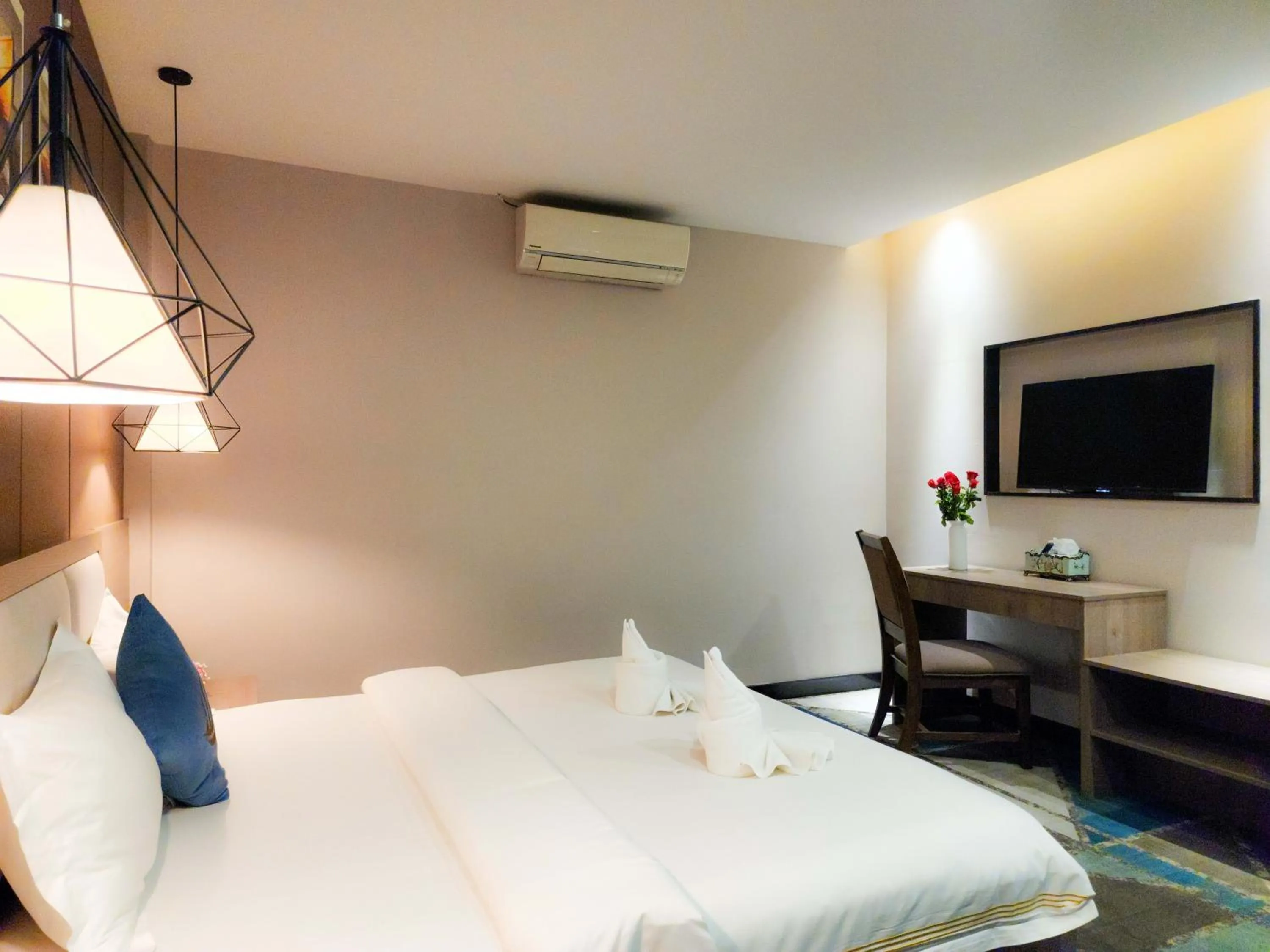 Bedroom in Sunshine Hotel