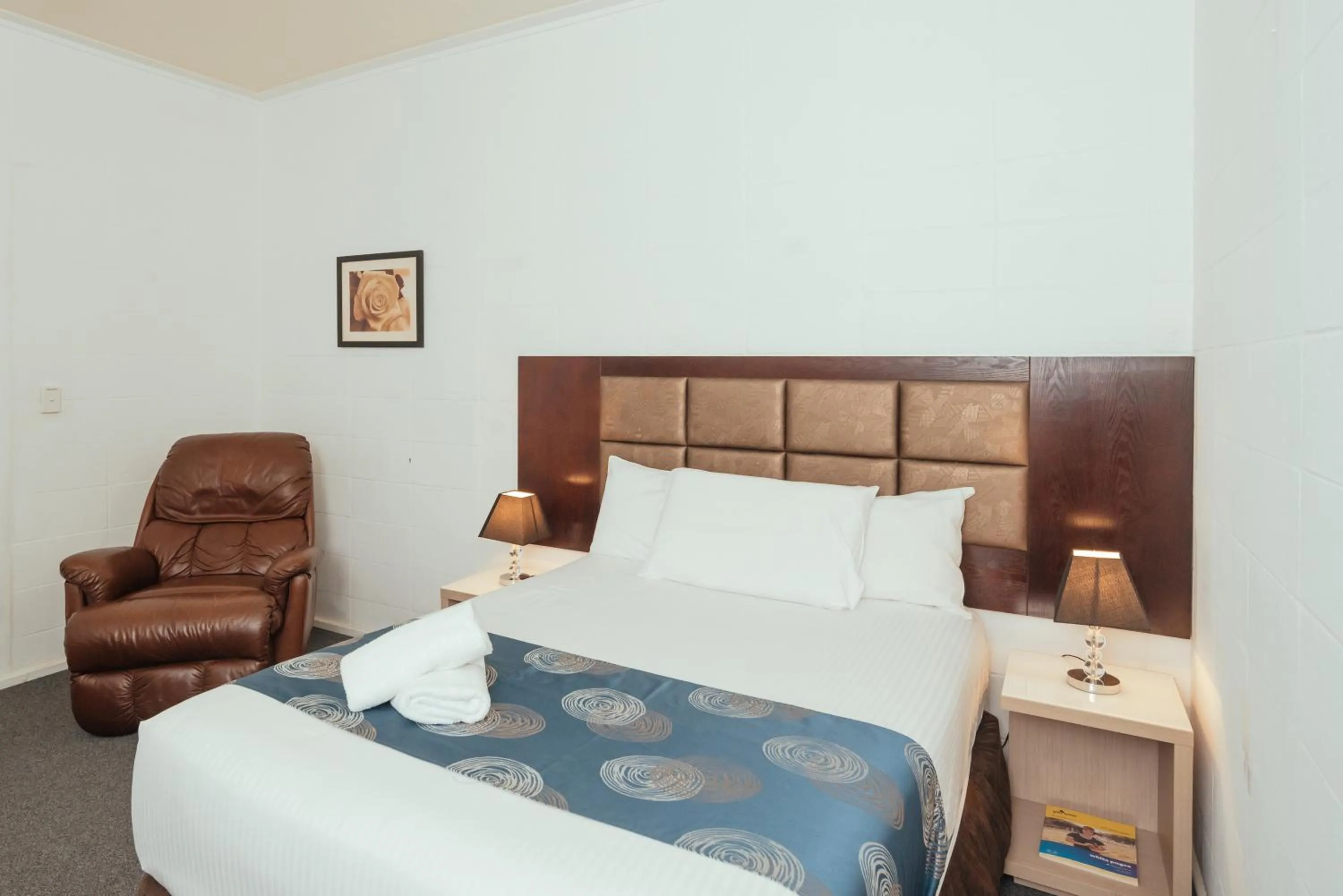 Bed in Coffs Windmill Motel