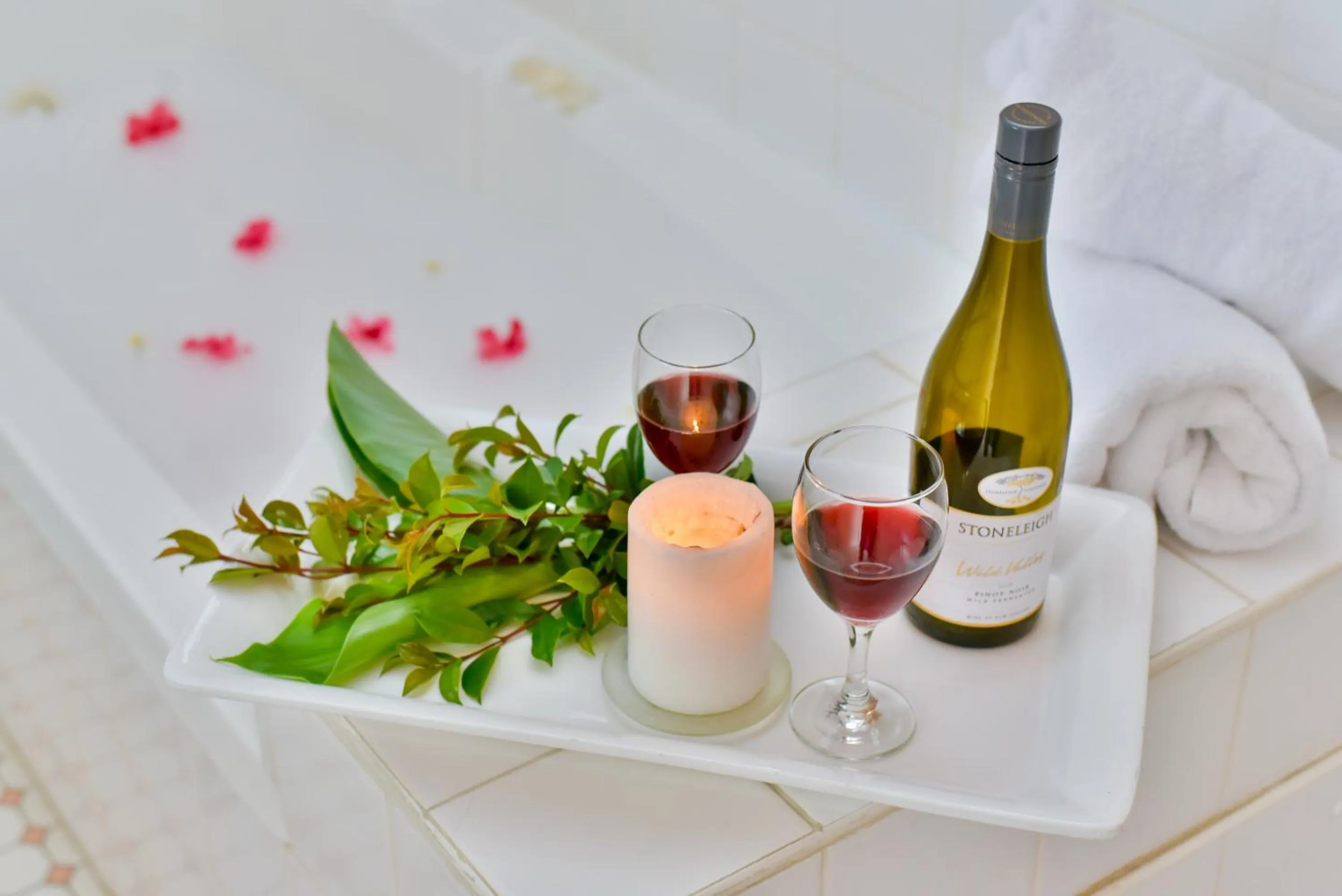 Hot Tub in Coffs Windmill Motel