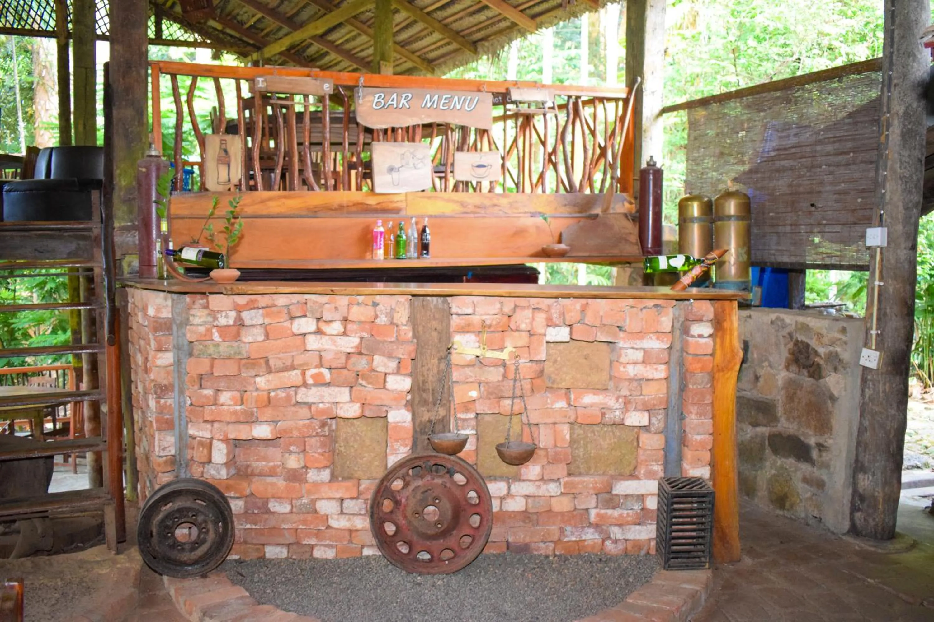 Restaurant/places to eat in Rafters Retreat