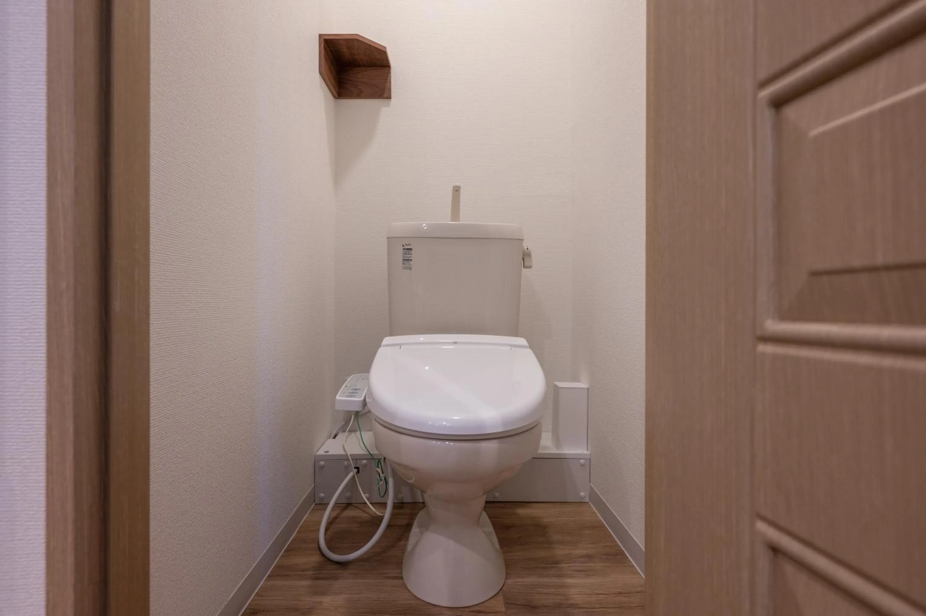 Toilet in HOTEL R9 The Yard Sosa