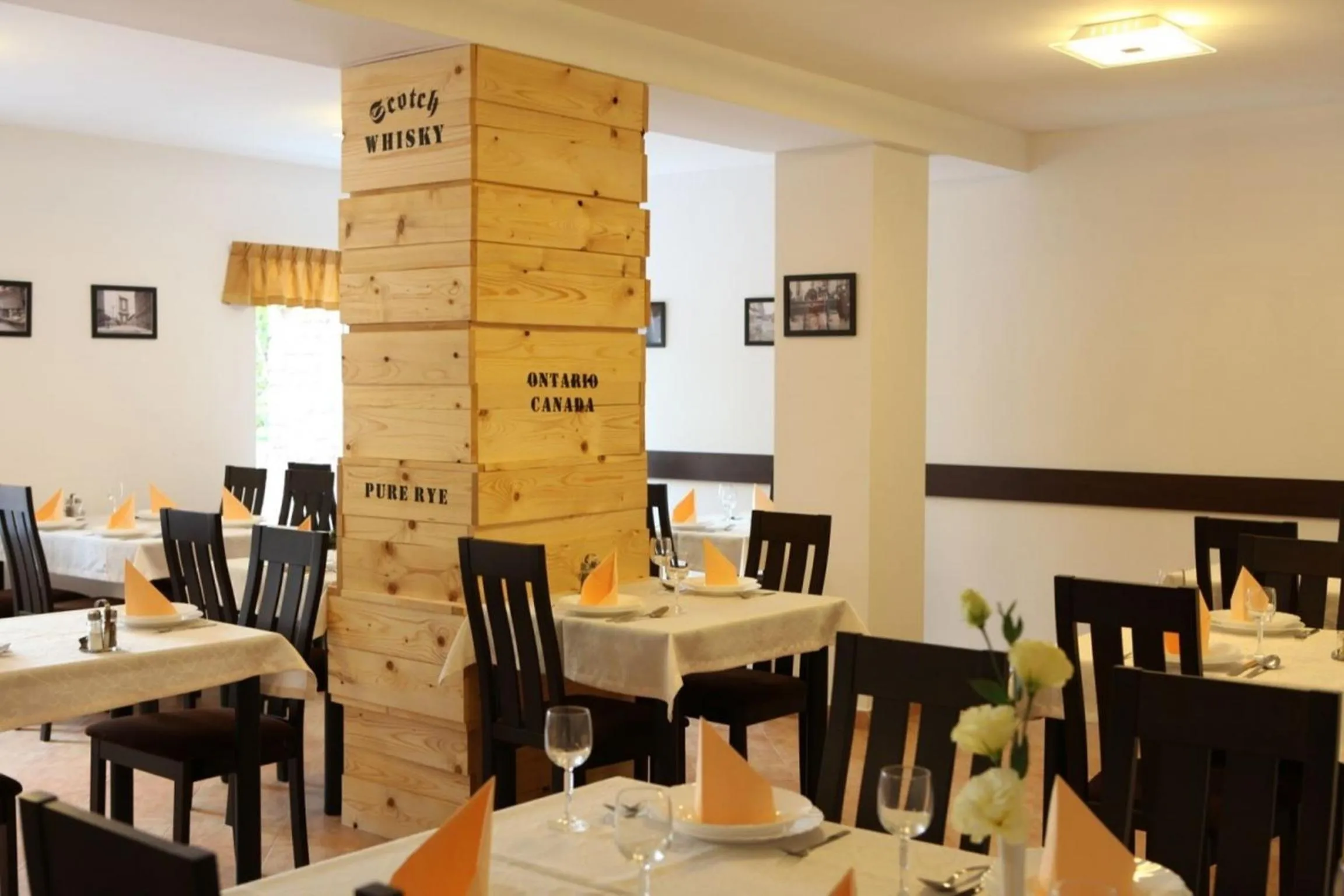 Restaurant/places to eat in Stan és Panzió