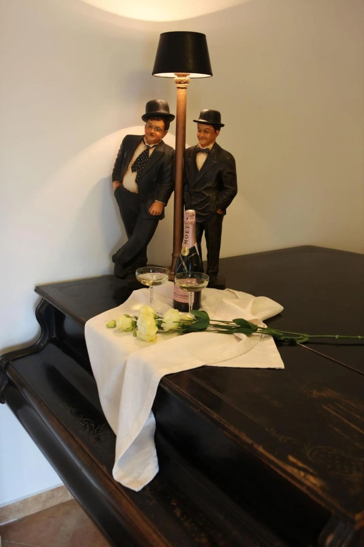 Restaurant/places to eat in Stan és Panzió