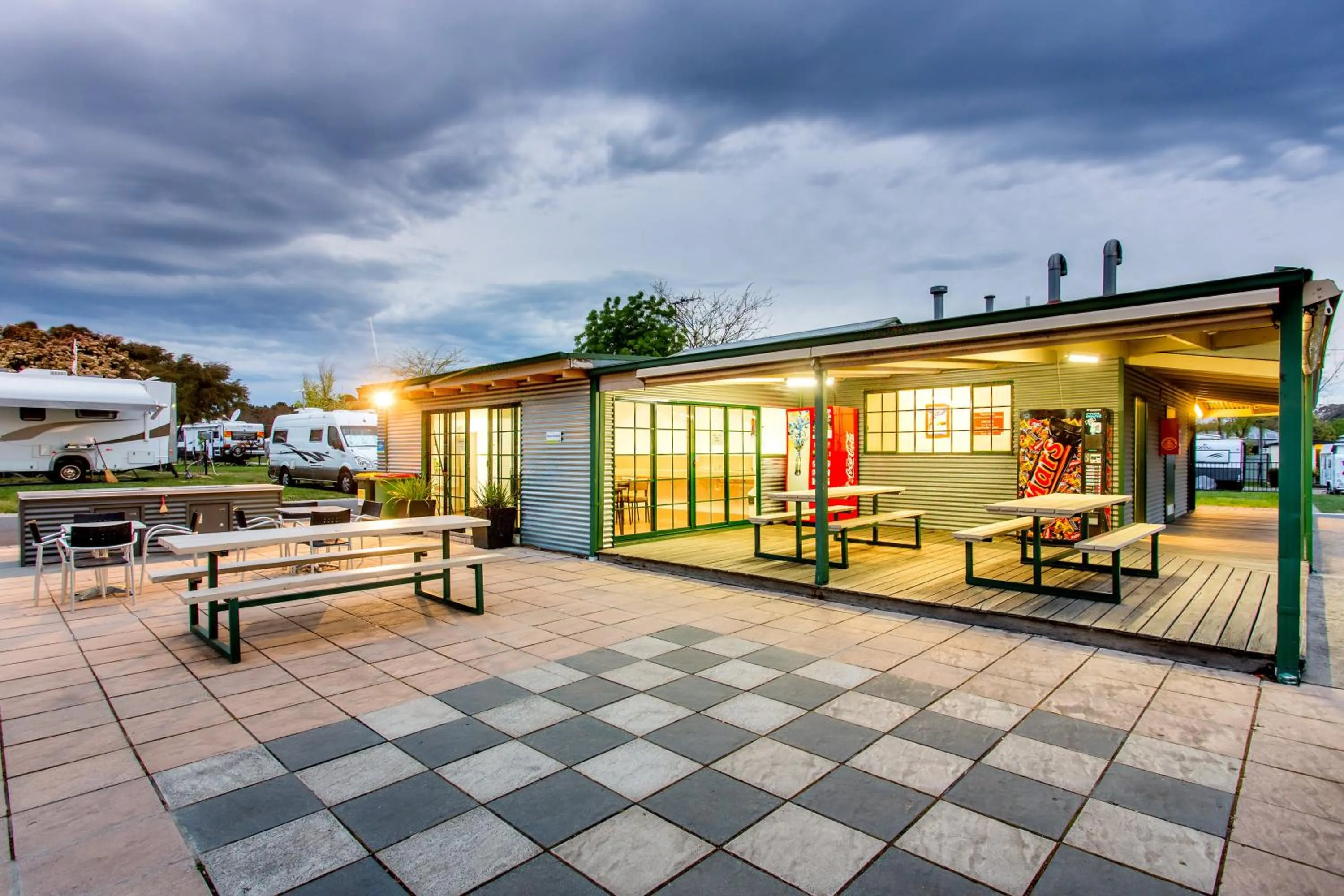 BBQ facilities in NRMA Ballarat Holiday Park