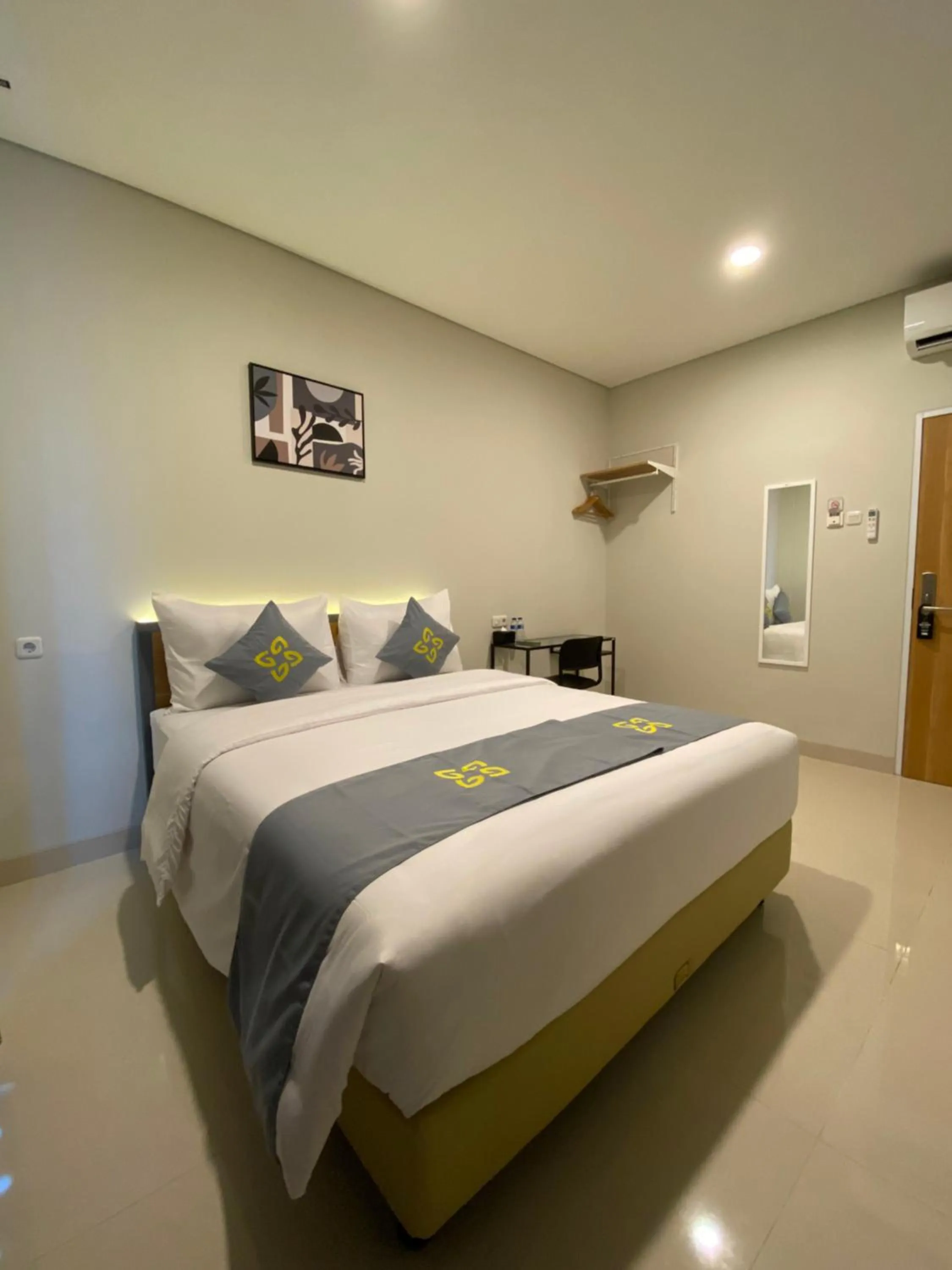 Bed in Ghurfati Hotel Wedana