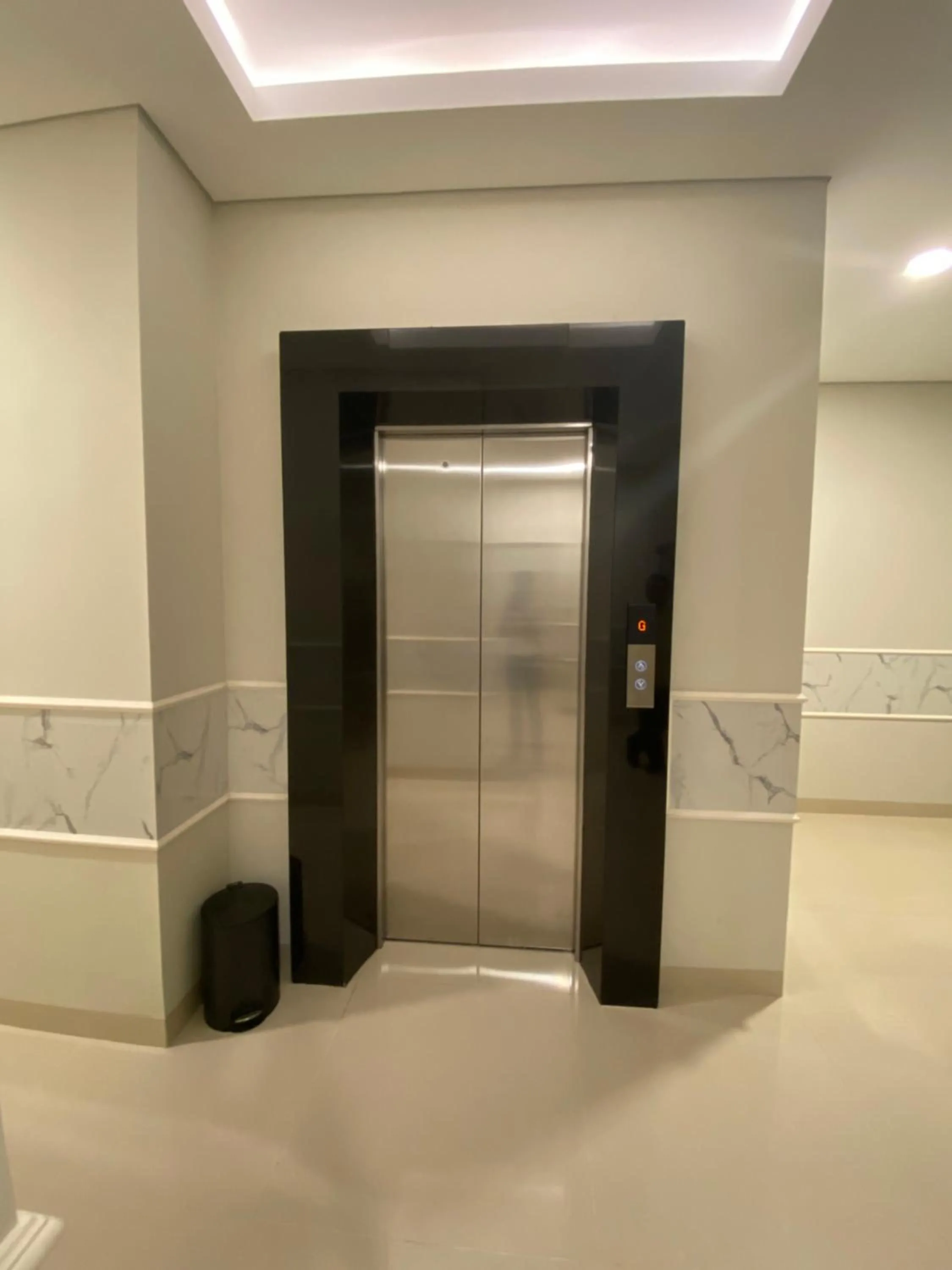 Ghurfati Hotel Wedana