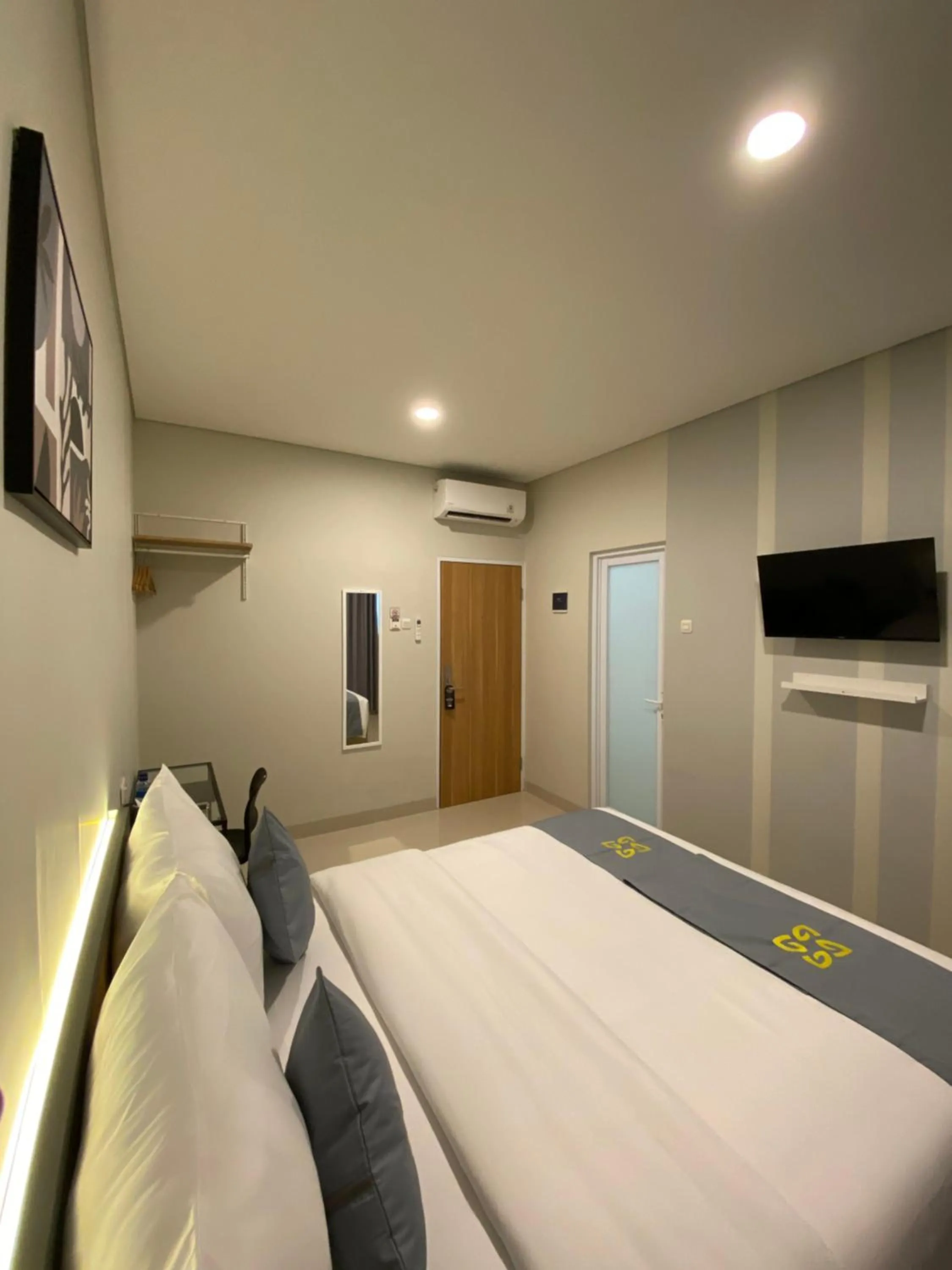 Bed in Ghurfati Hotel Wedana