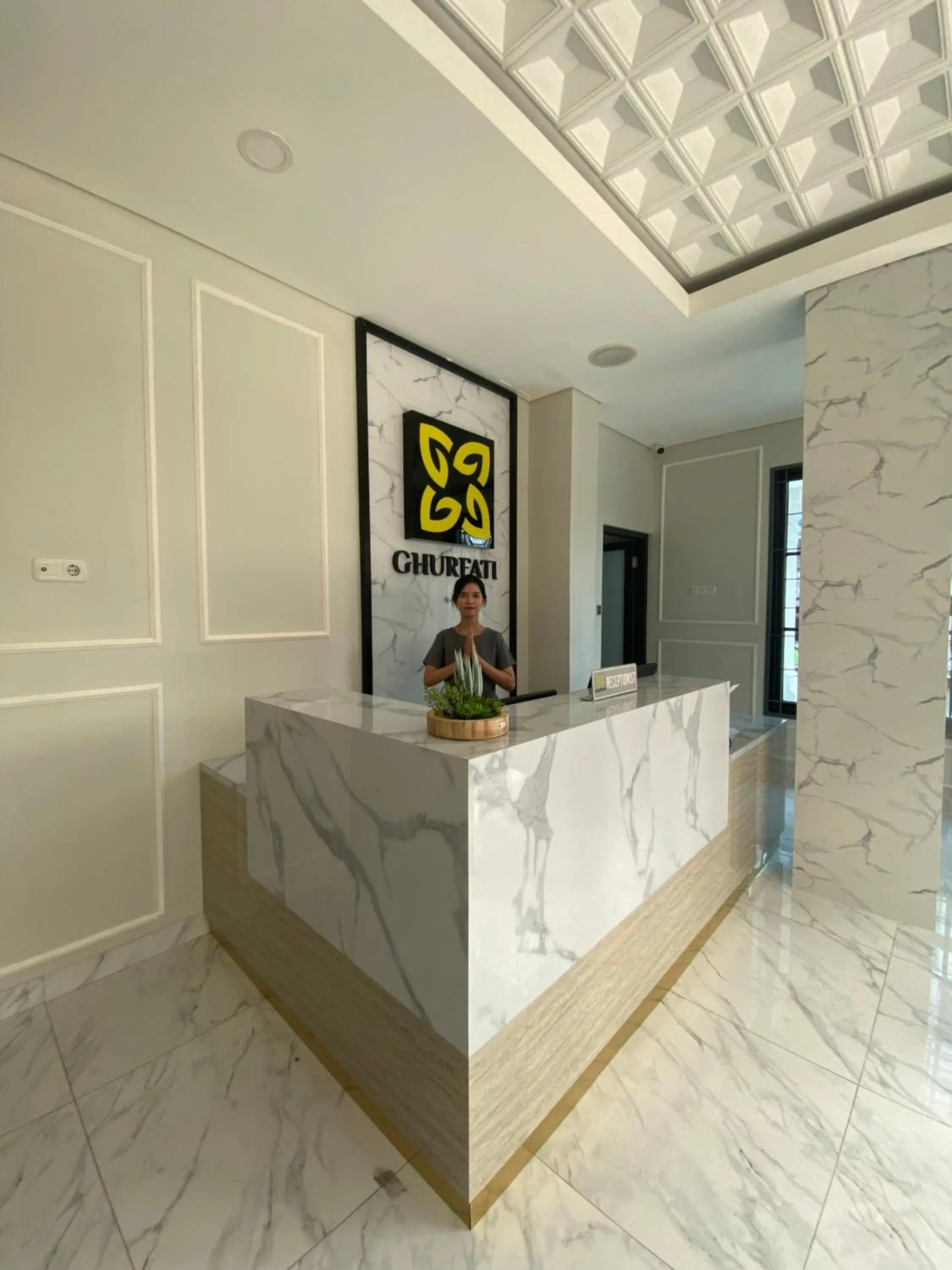 Ghurfati Hotel Wedana