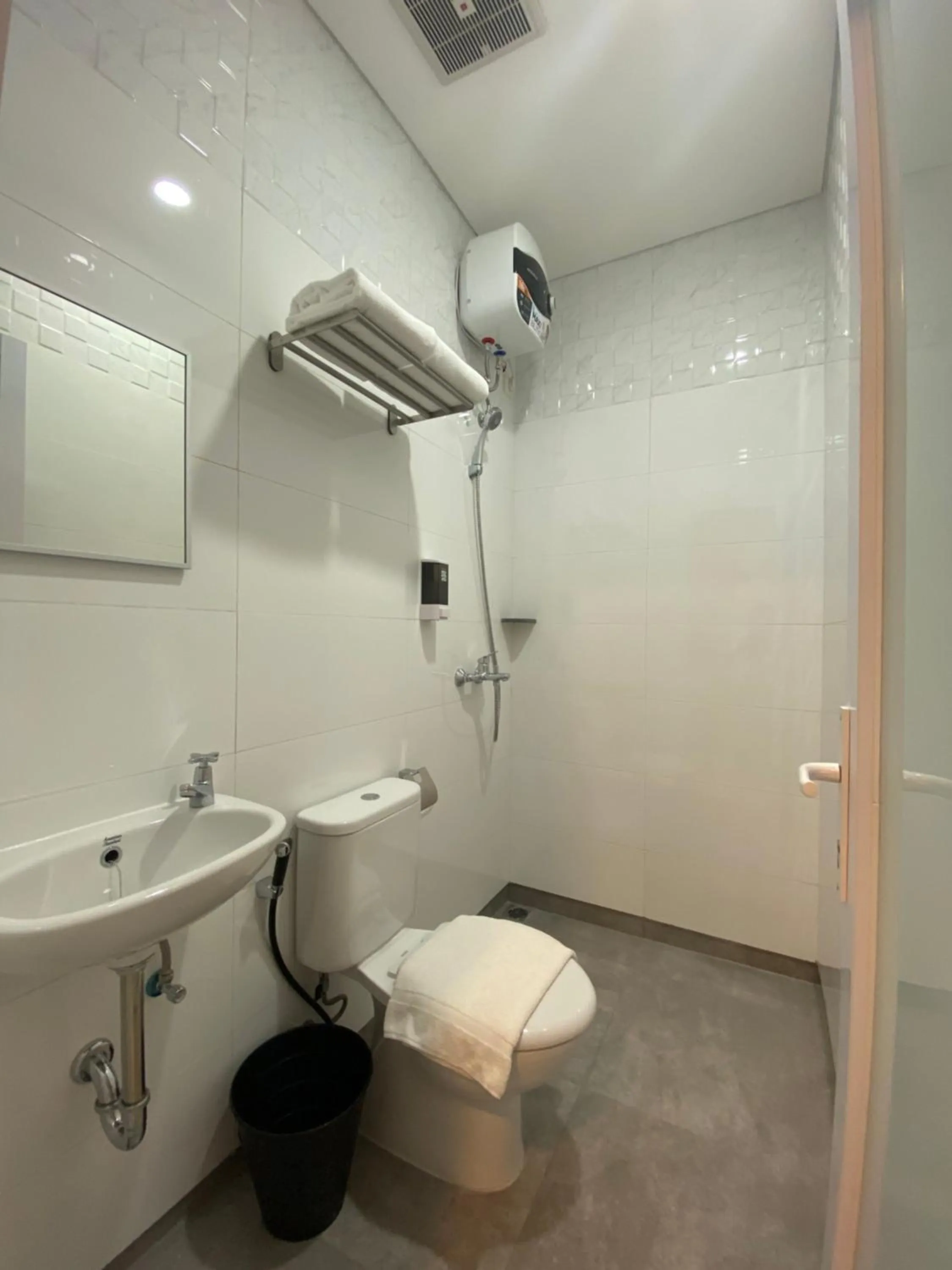 Ghurfati Hotel Wedana