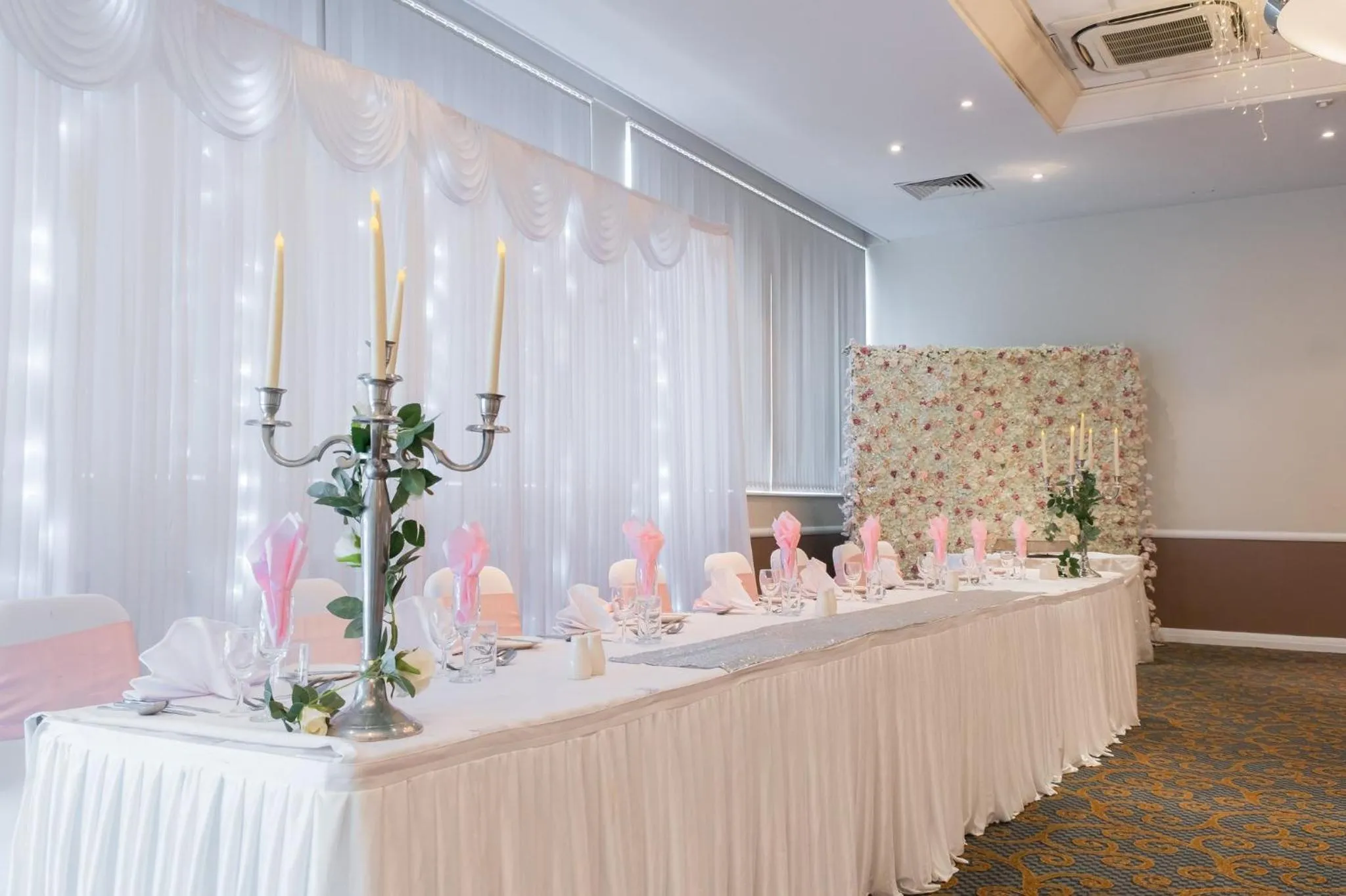 Meeting/conference room in Holiday Inn Doncaster A1- M Jct 36 by IHG