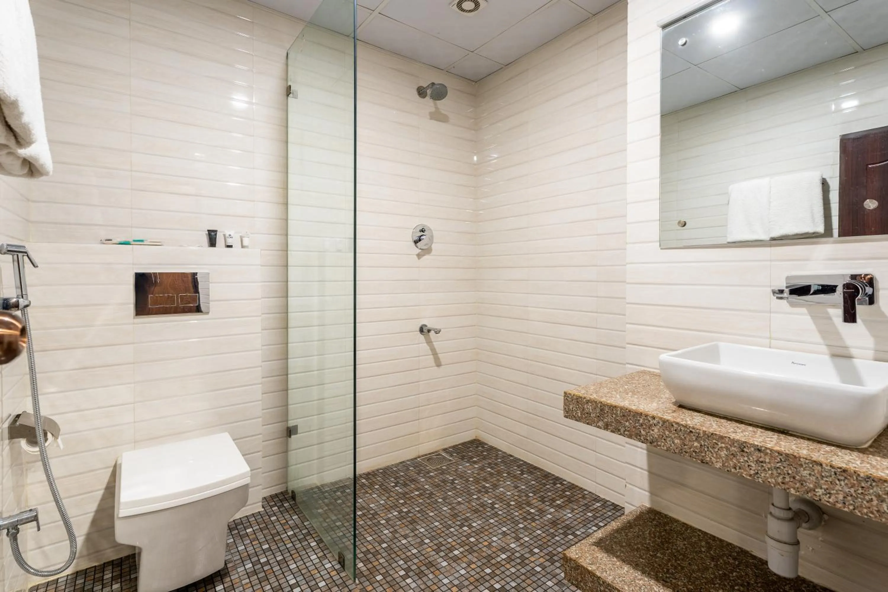 Bathroom in Hotel Yukhang