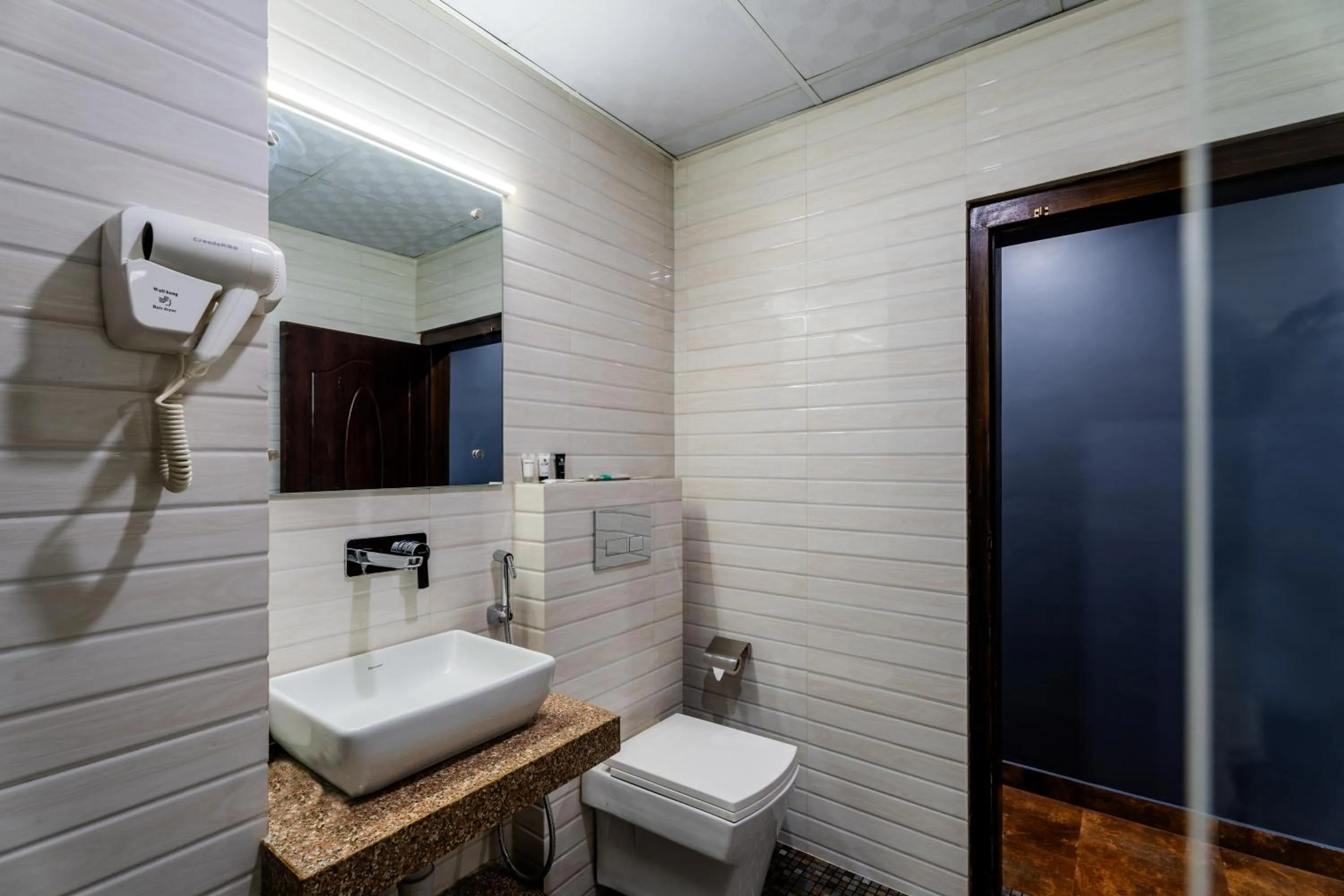 Bathroom in Hotel Yukhang
