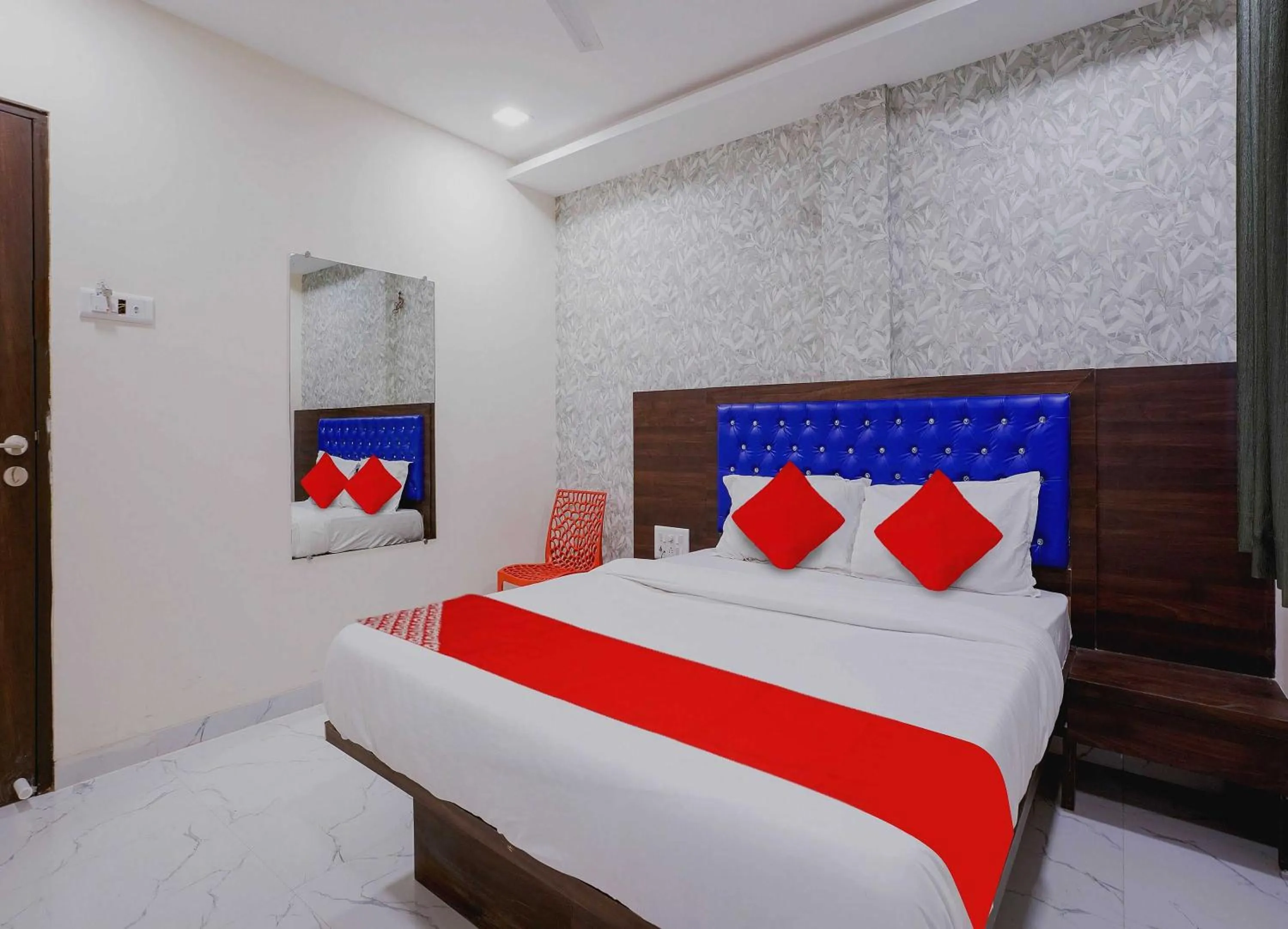 Bedroom in Hotel O King Residency Near Bharat Talkies