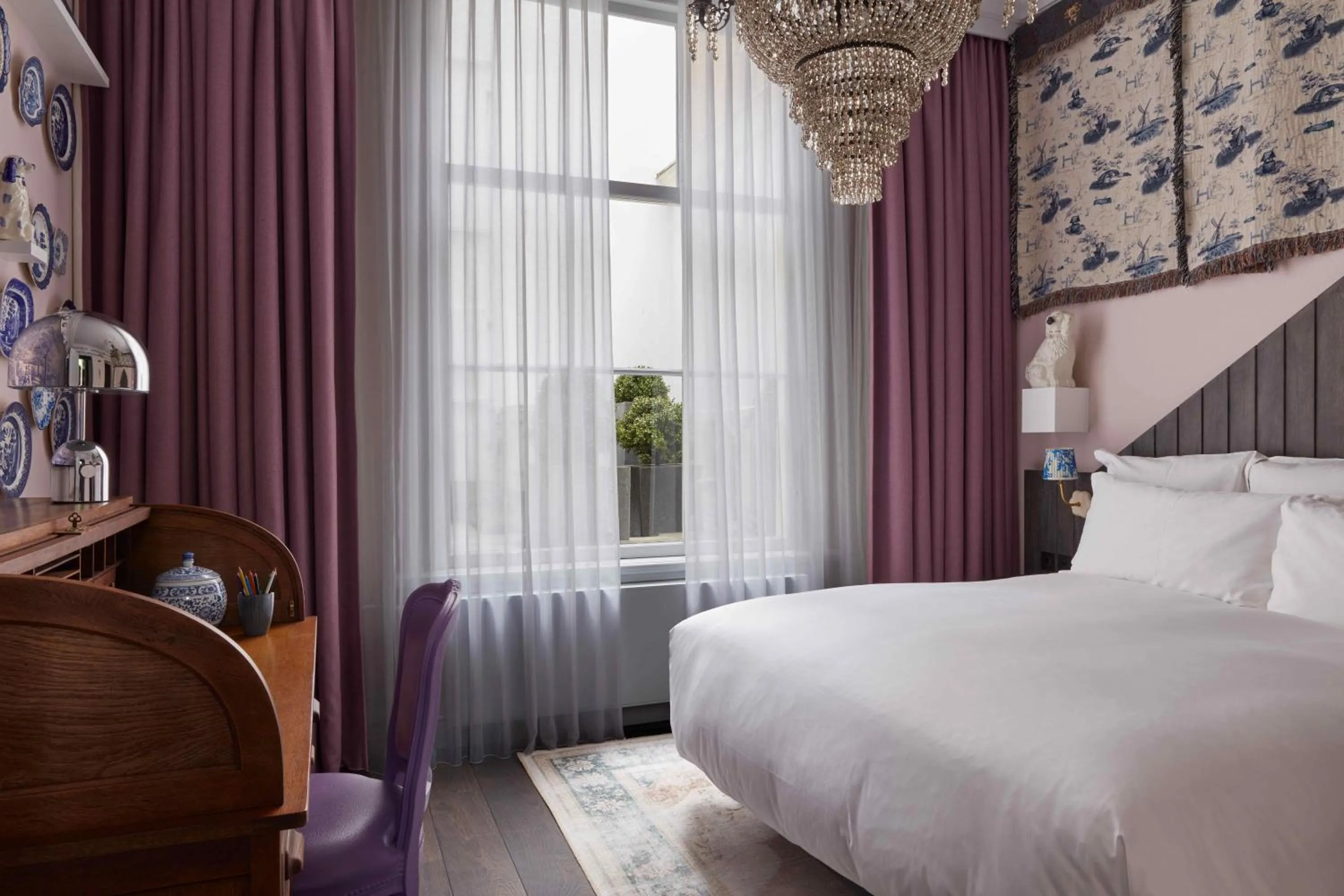 Bedroom, Bed in Pulitzer Amsterdam