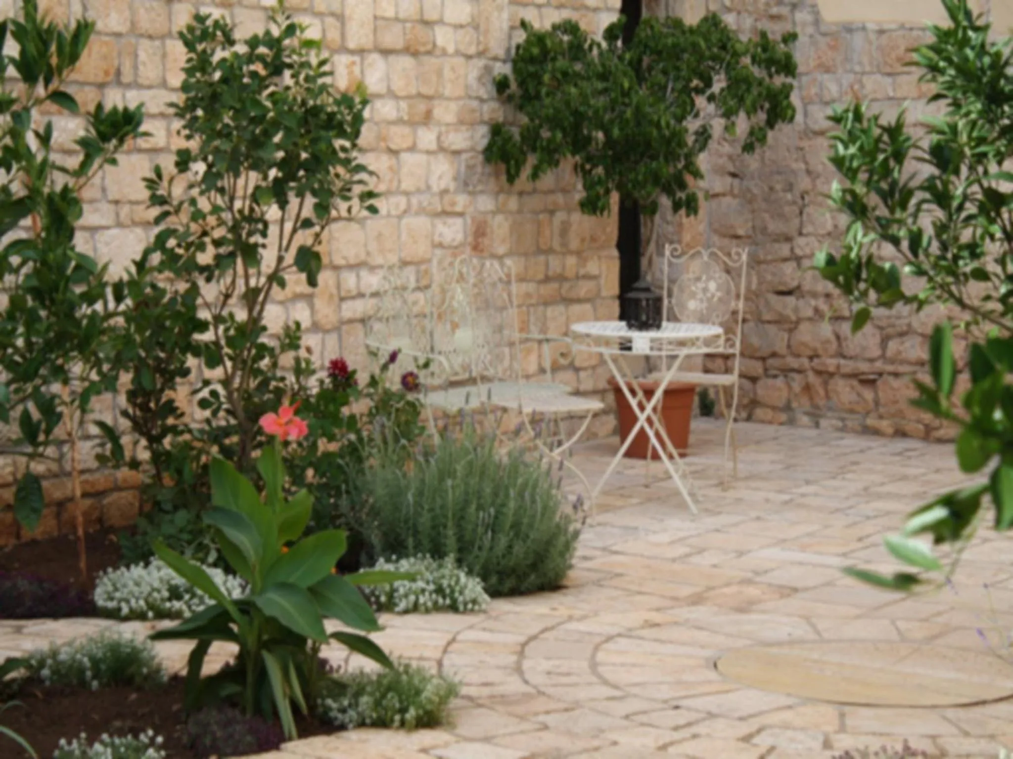 Garden in ex BENEFICIO Santa MARIA della SCALA B&B de Charme