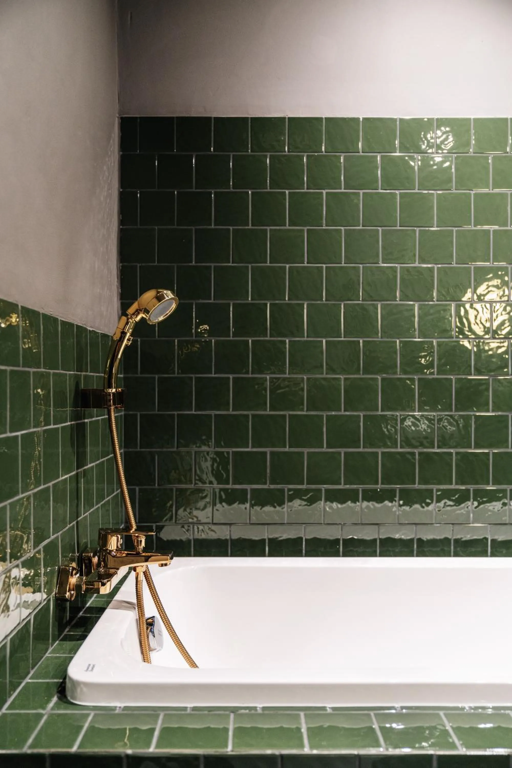 Shower in Cher Hostel Bangkok