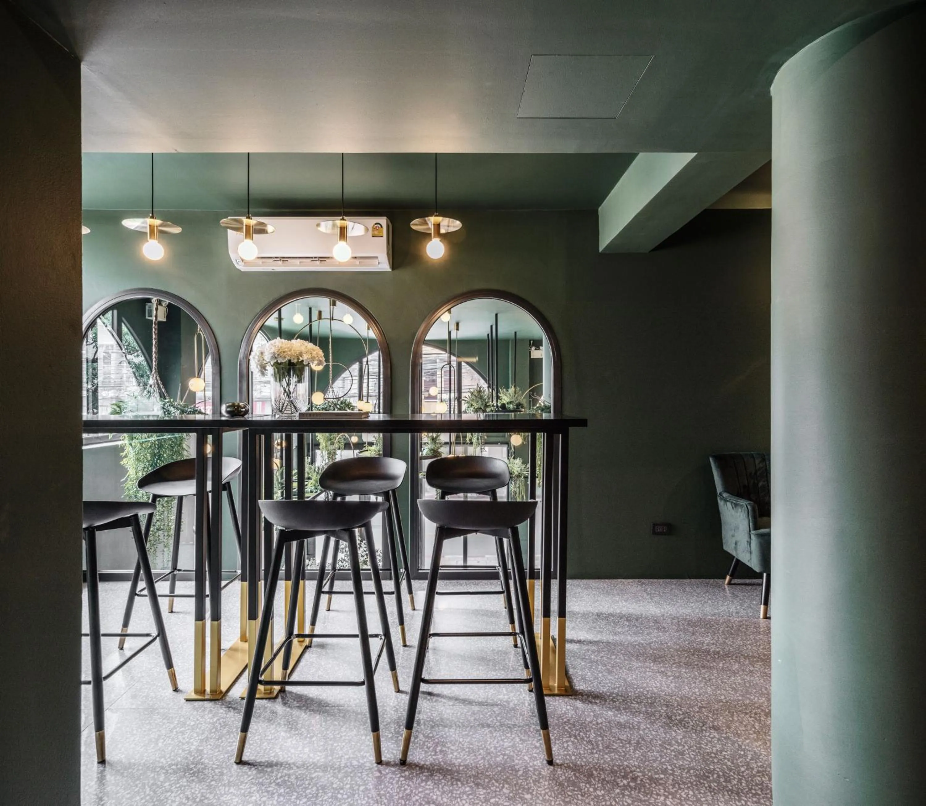 Dining area in Cher Hostel Bangkok