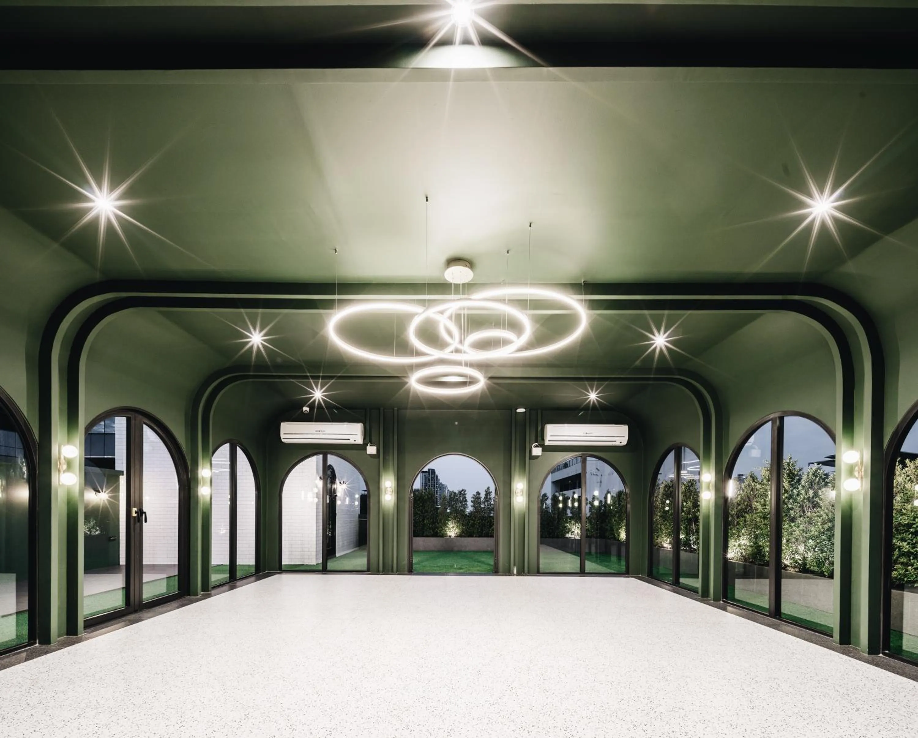 Meeting/conference room in Cher Hostel Bangkok