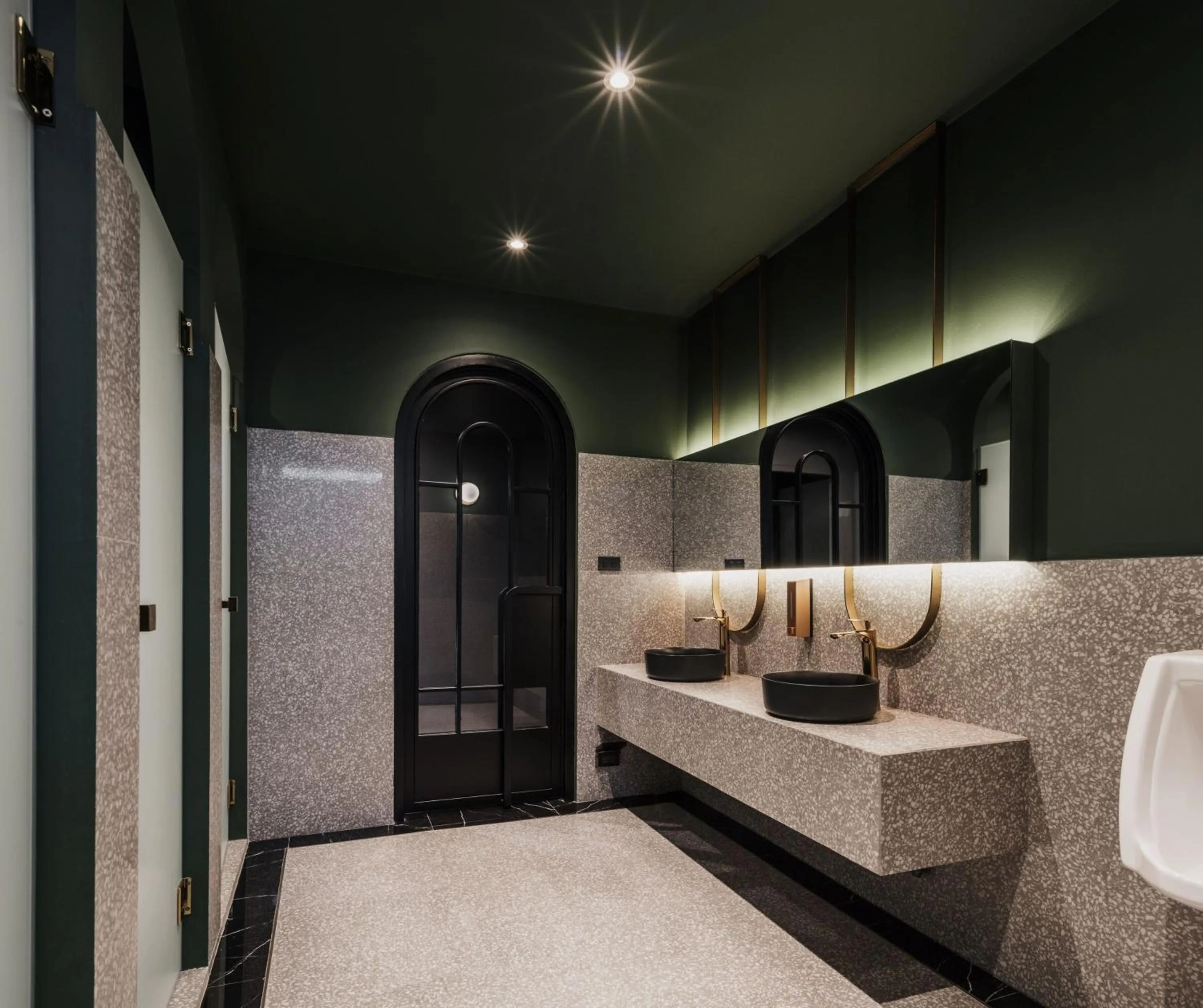 Bathroom, Bed in Cher Hostel Bangkok