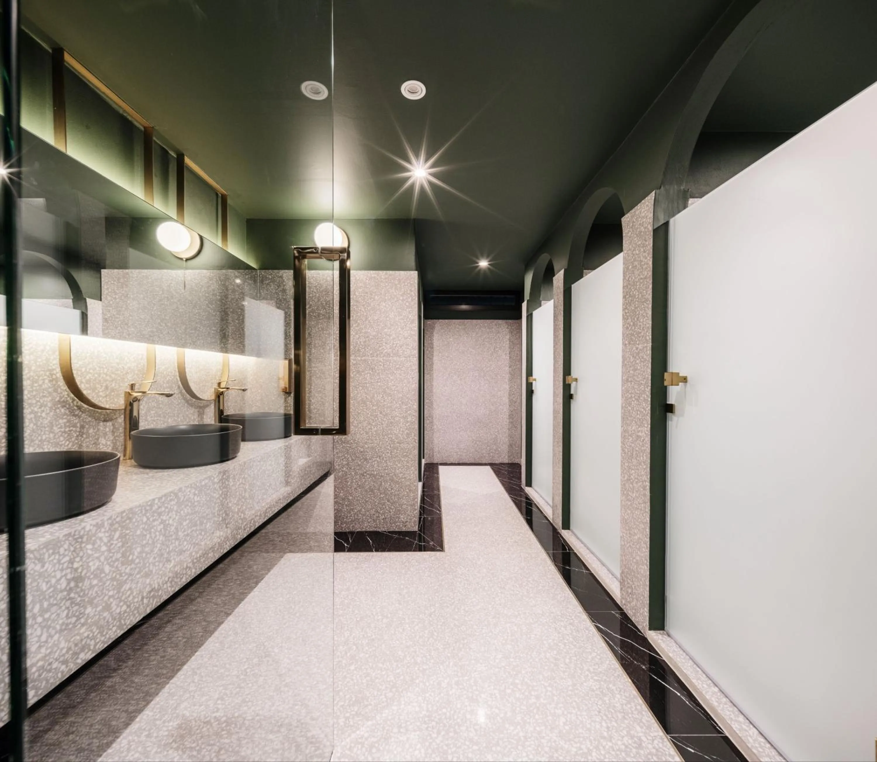 Bathroom, Bed in Cher Hostel Bangkok