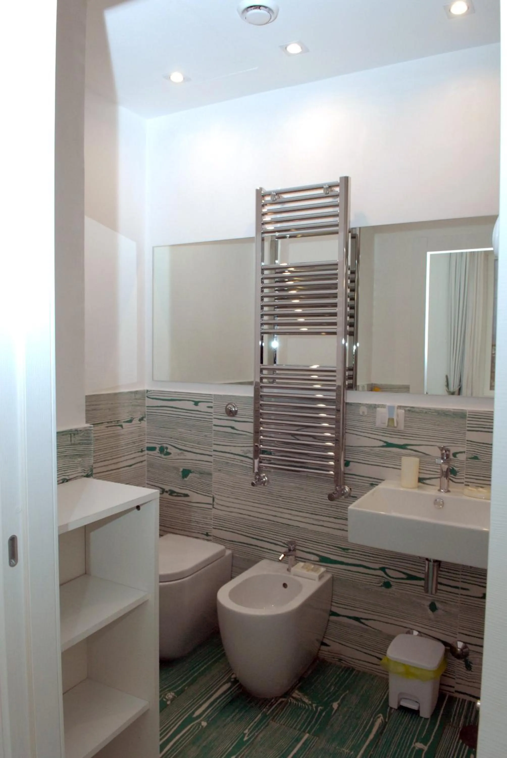 Bathroom in Divine Bed & Breakfast