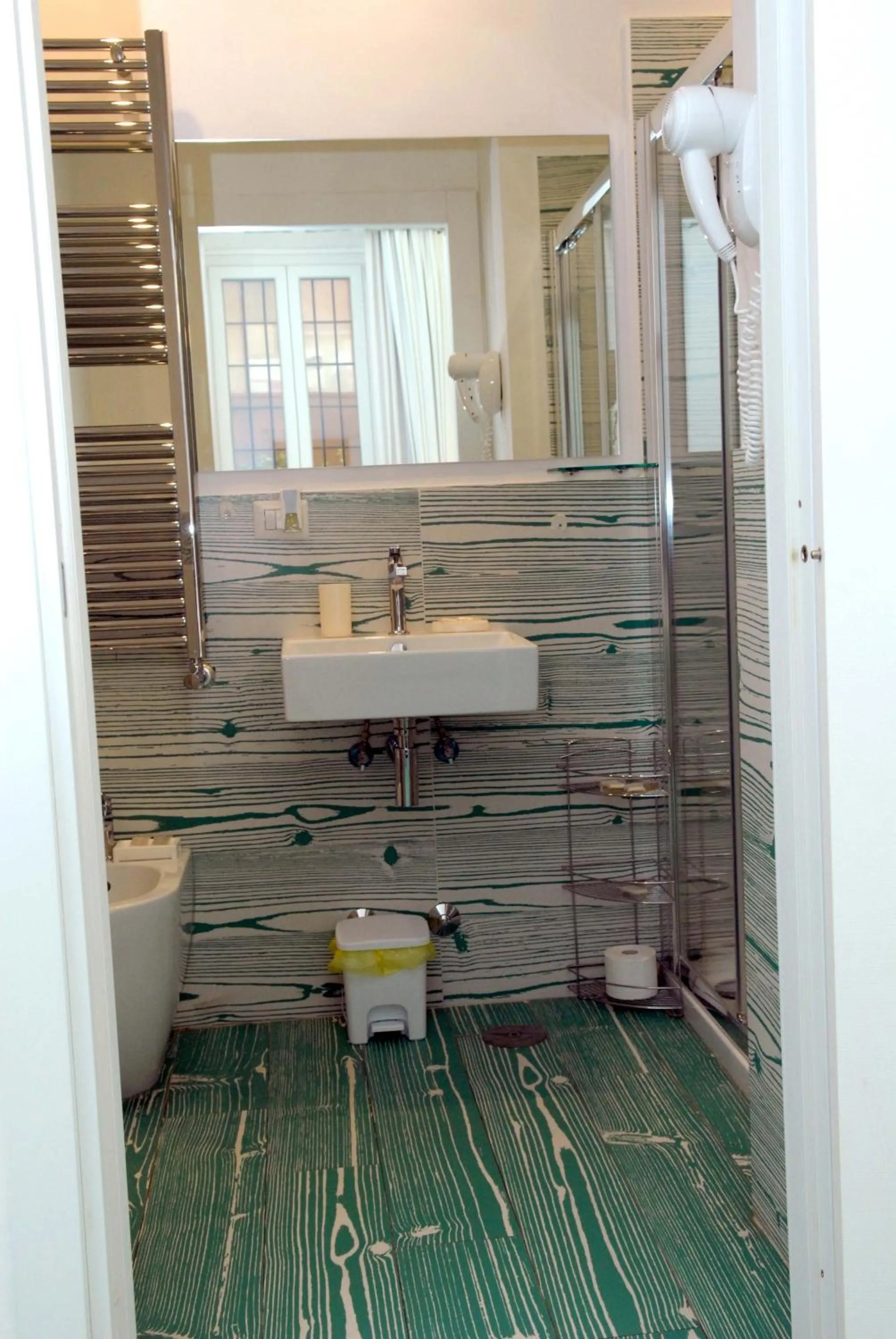 Bathroom in Divine Bed & Breakfast