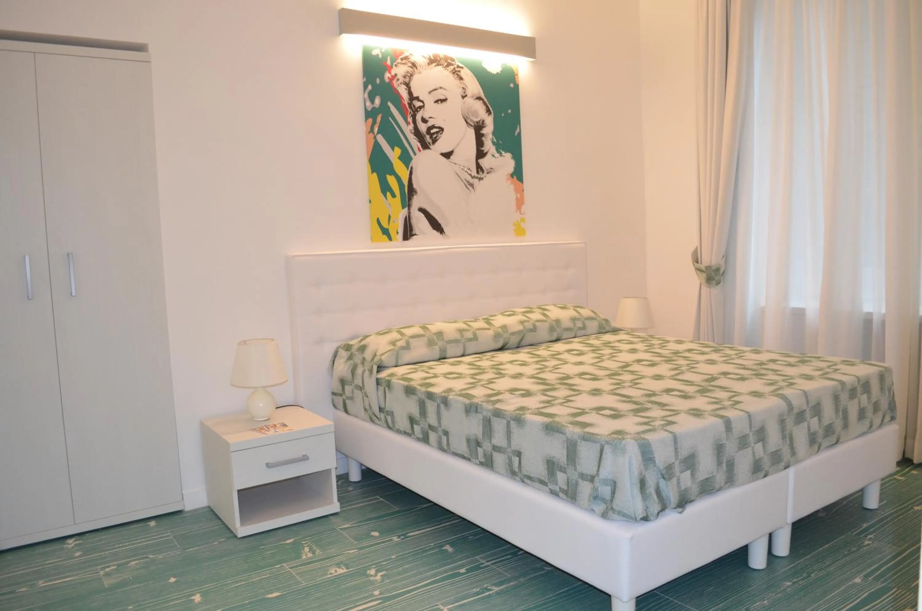 Bed in Divine Bed & Breakfast