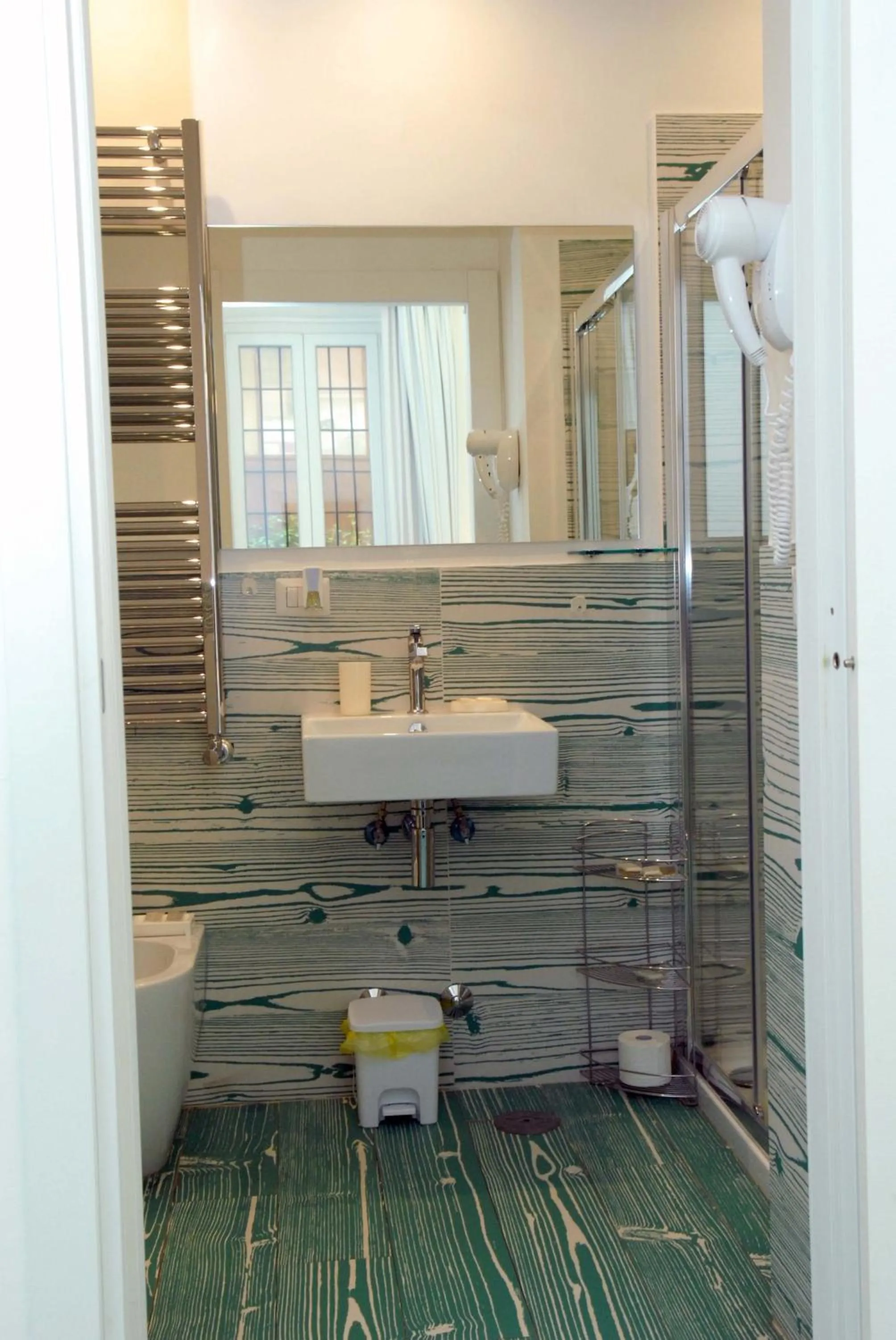 Bathroom in Divine Bed & Breakfast