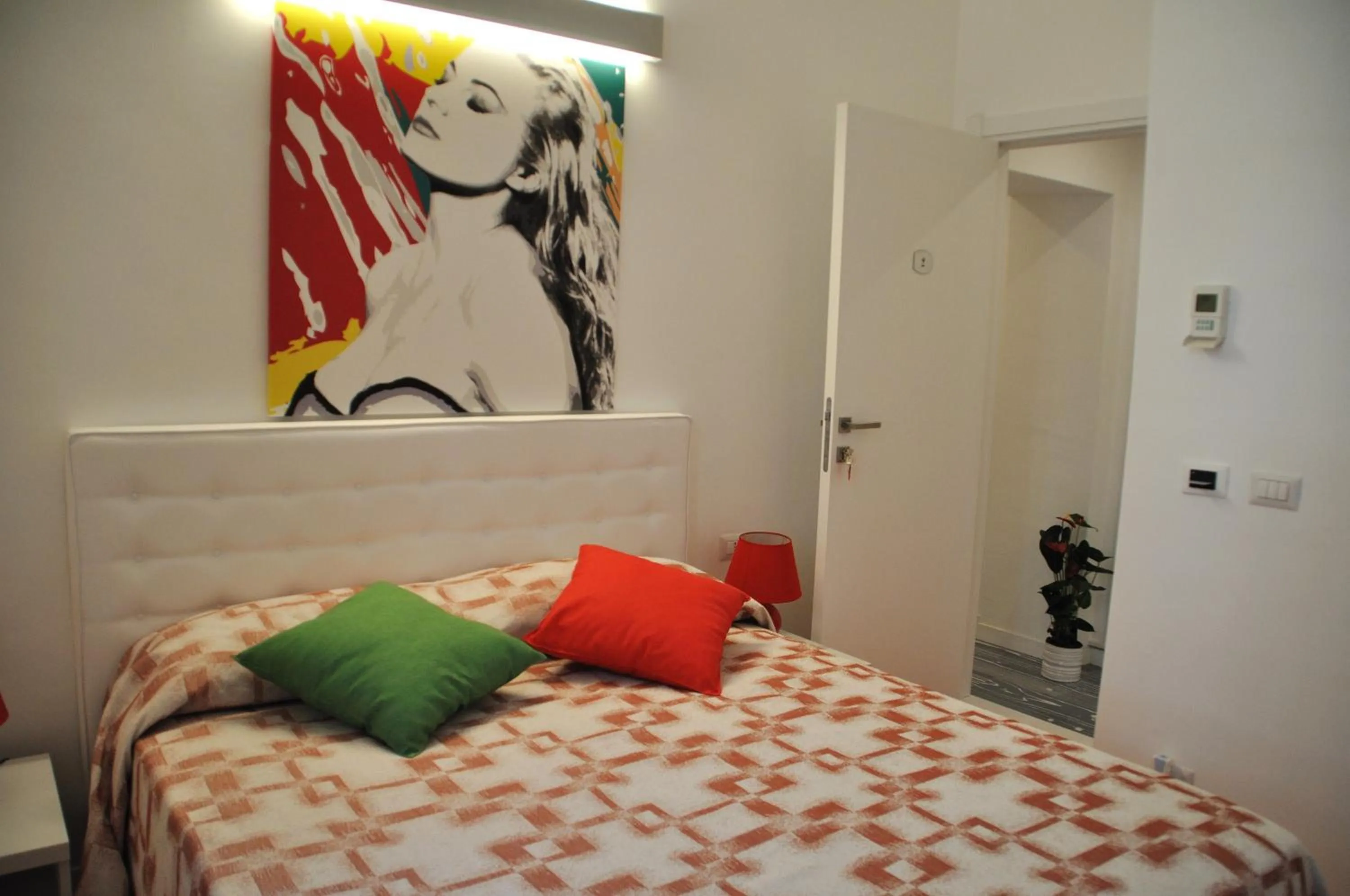 Bedroom, Bed in Divine Bed & Breakfast