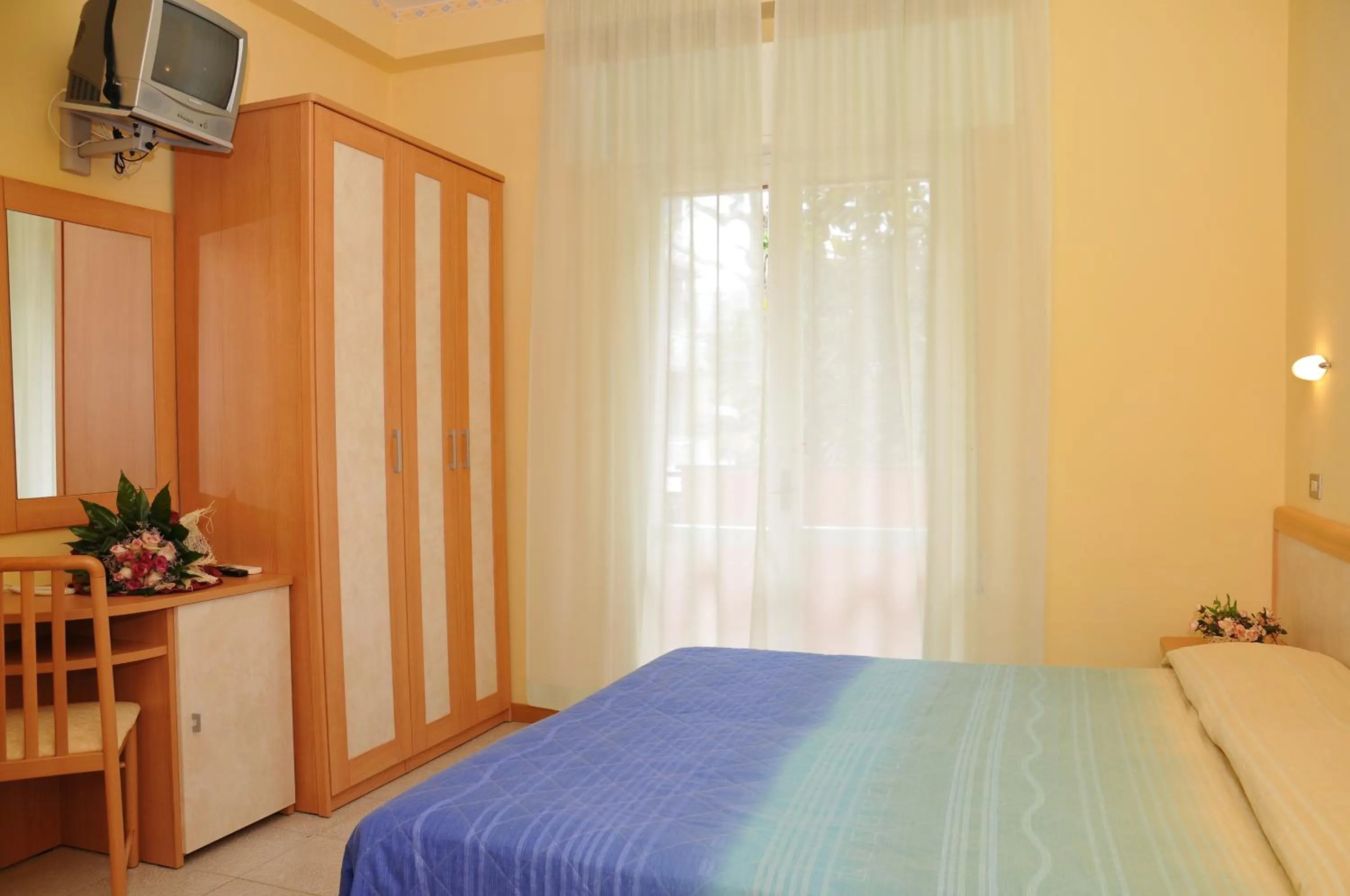 Photo of the whole room in Hotel Rita