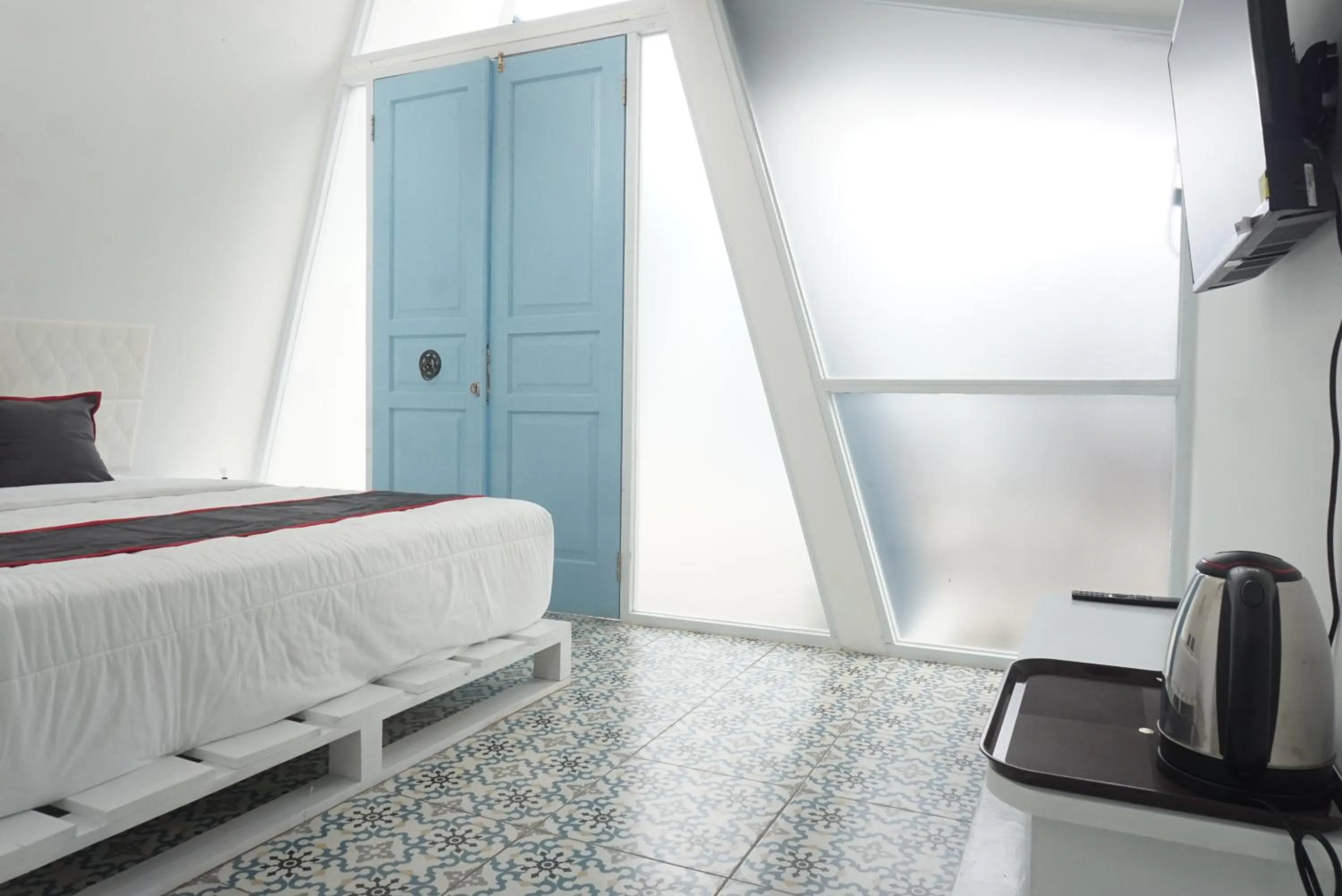 Bed in Ellada Garden