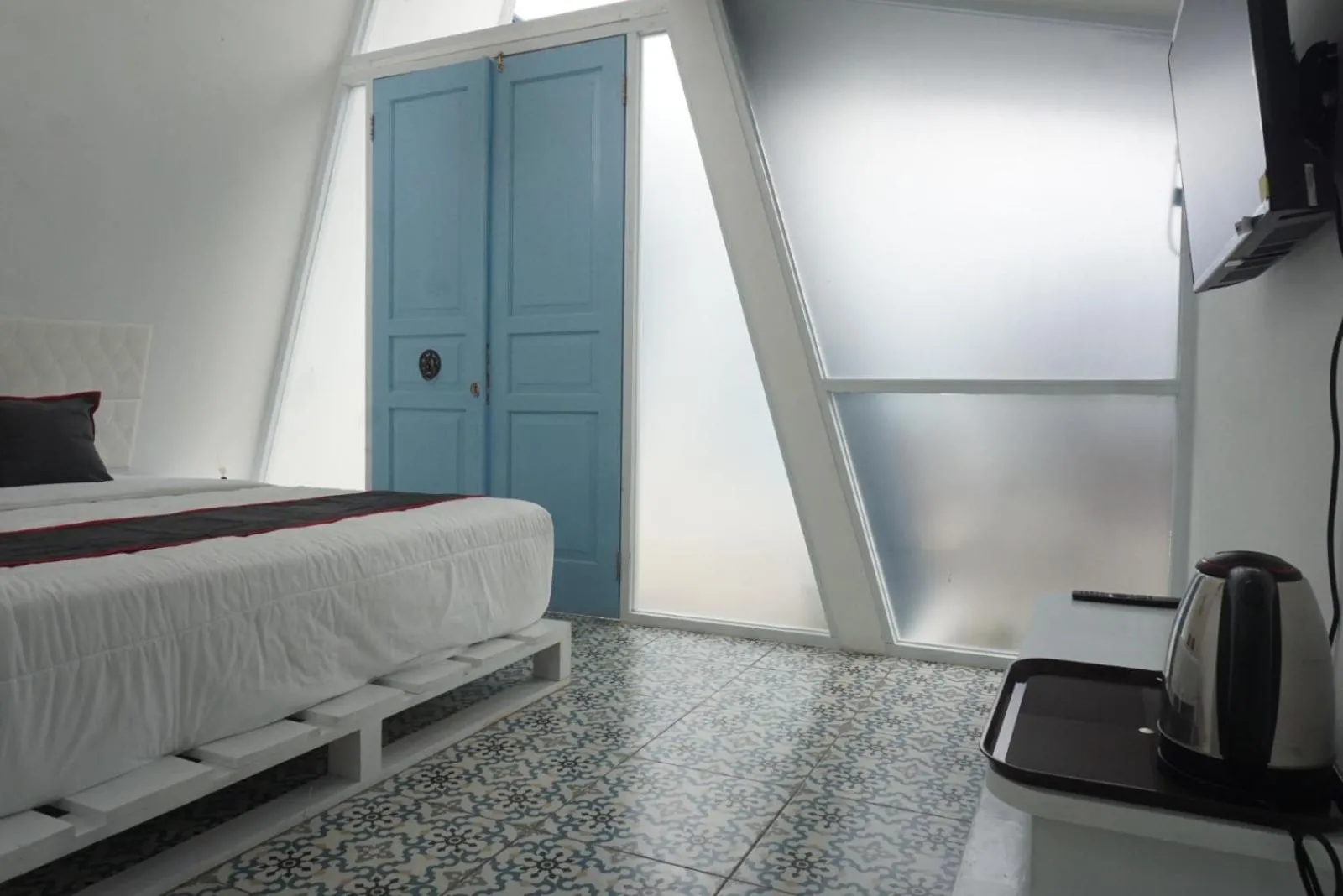 Bed in Ellada Garden