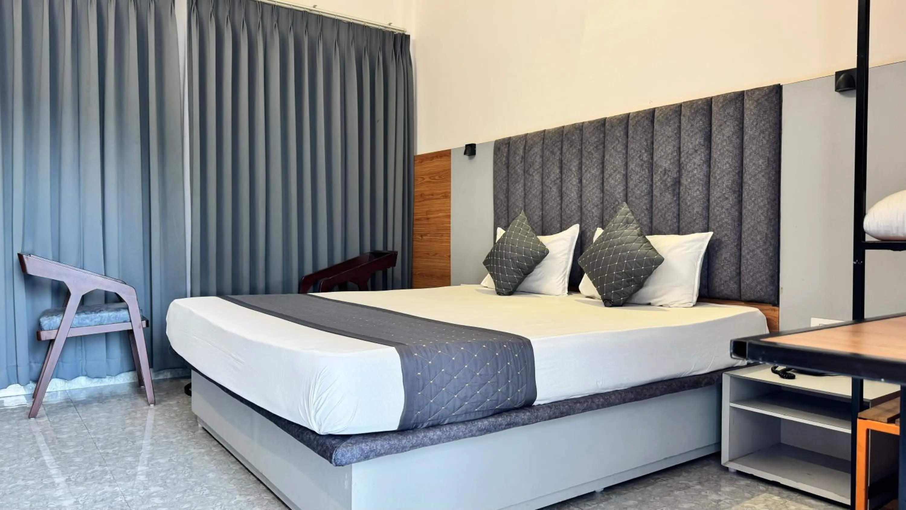 Bedroom in Hotel Insta 18