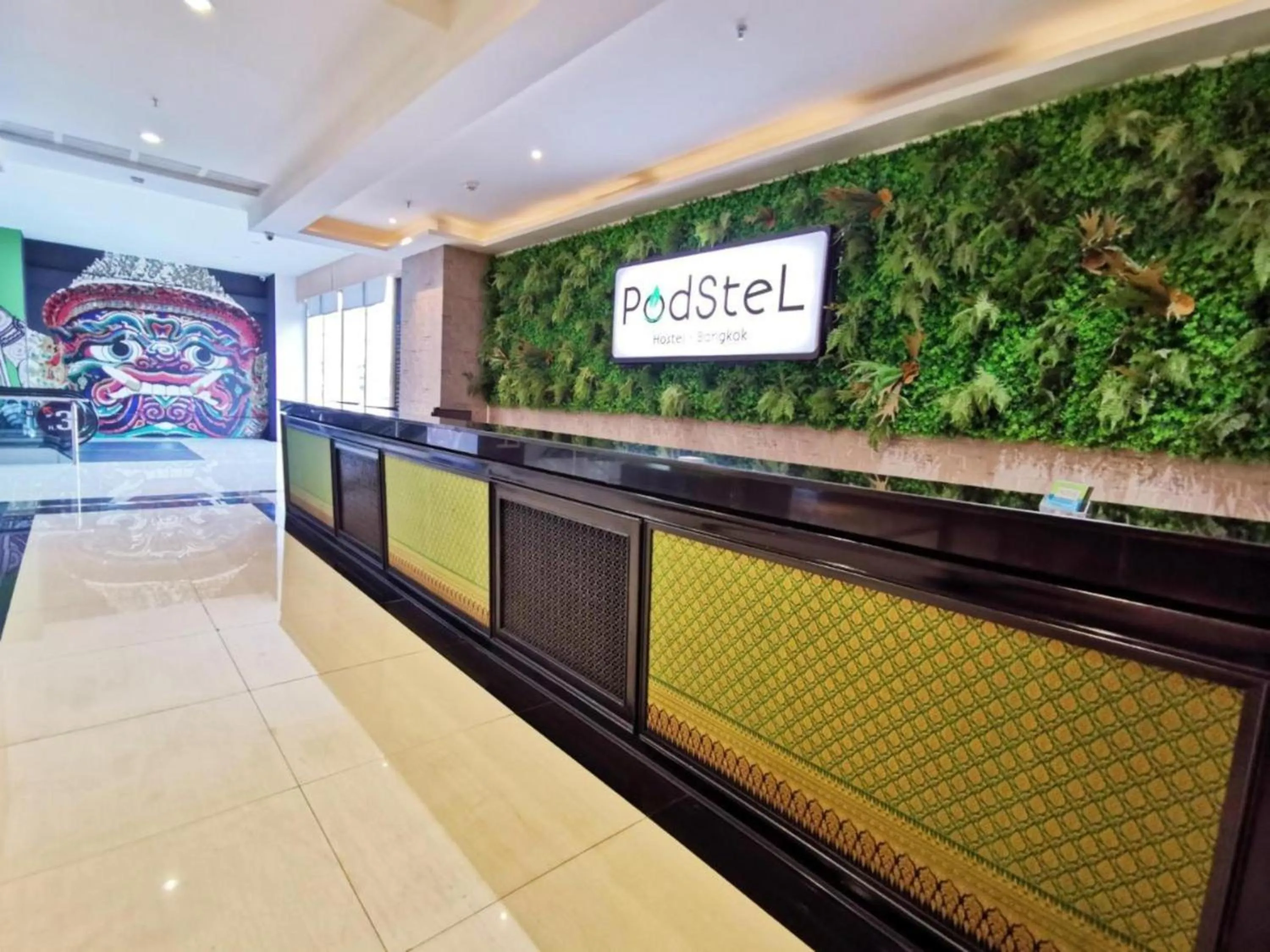 Lobby or reception in Capital O 75451 Podstel Hostel Bangkok